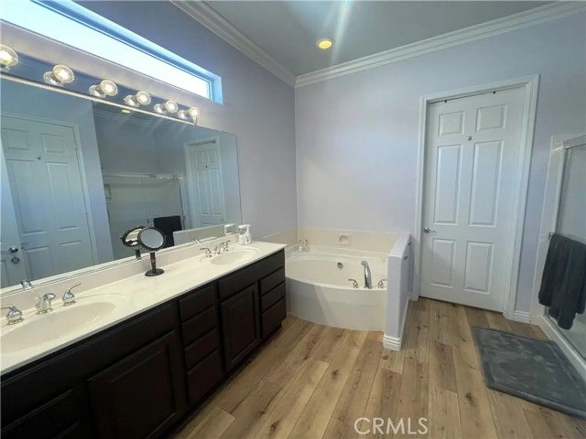 Property Slideshow image 24 of 56 | 19365 galloping hill rd, Apple Valley, CA, 92308