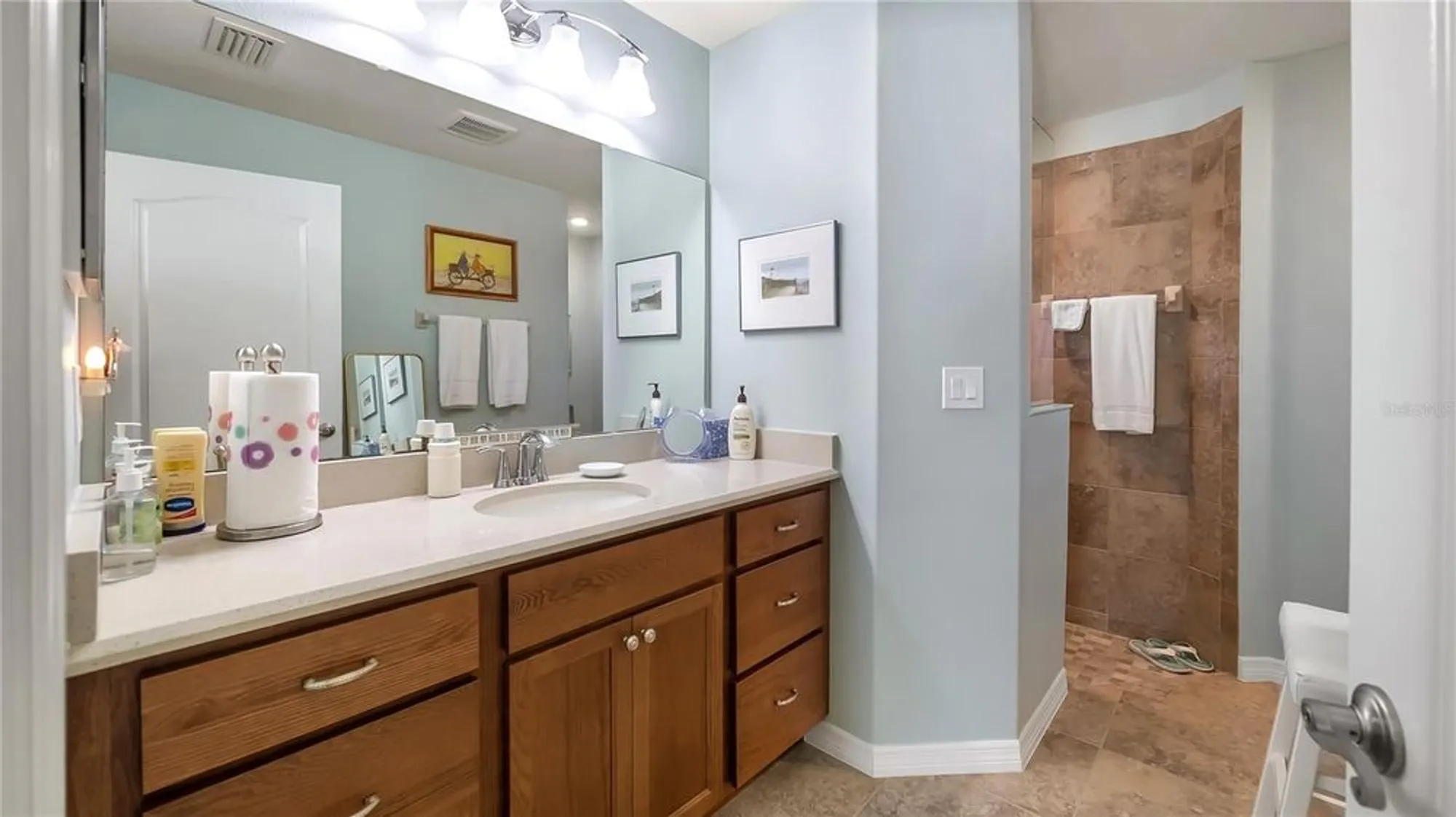 Property Slideshow image 23 of 62 | 4671 spring grove ln, Leesburg, FL, 34748