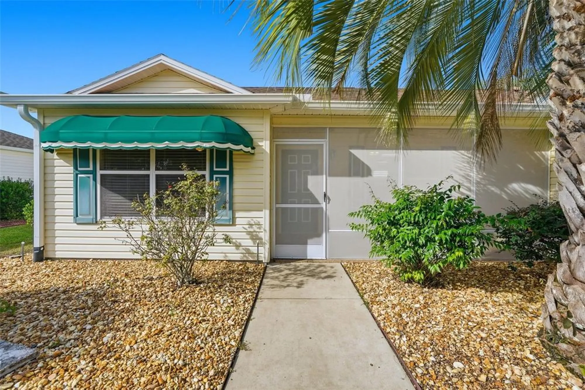 Property Slideshow image 7 of 69 | 17985 se 92nd amory ave, The Villages, FL, 32162