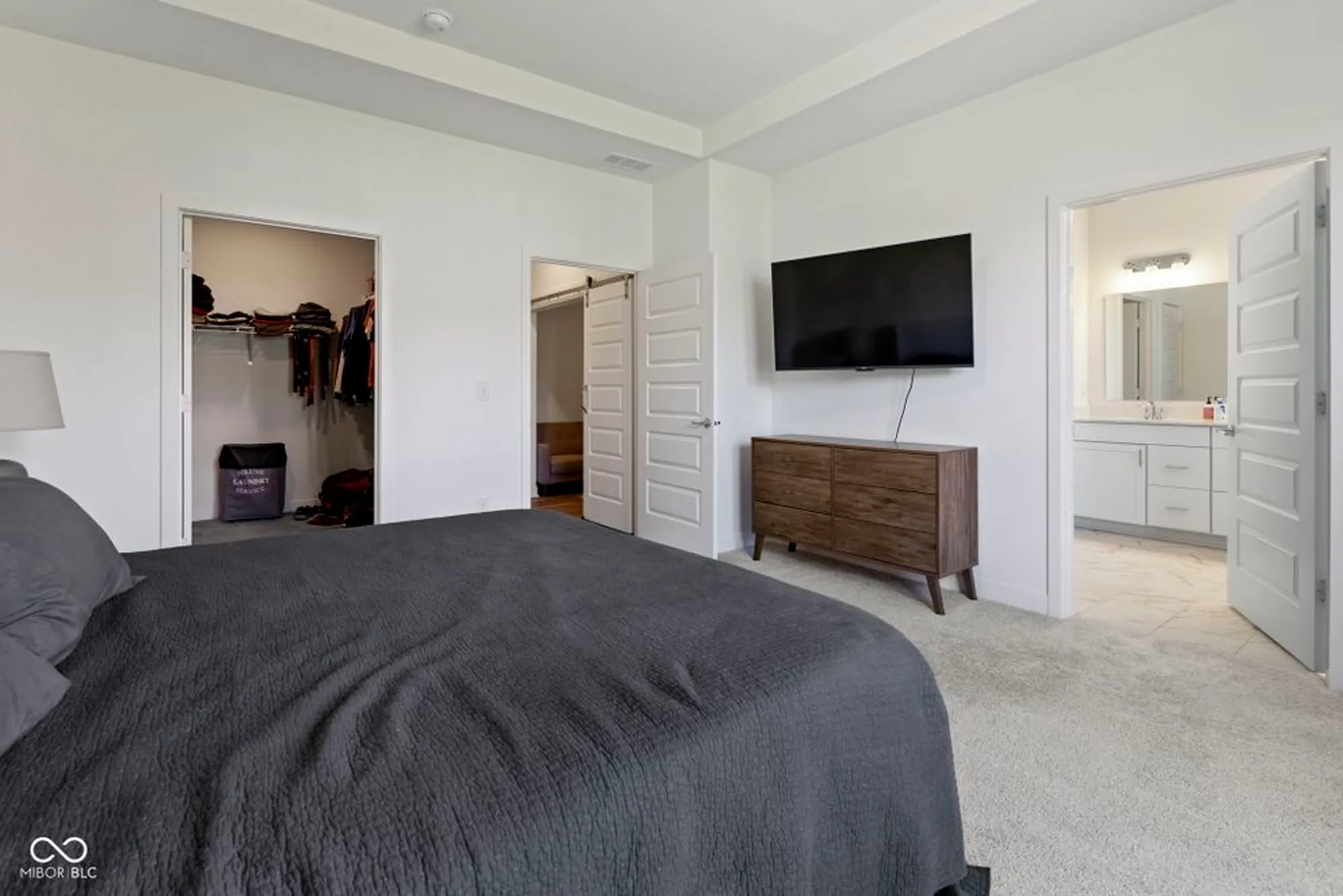 Property Slideshow image 19 of 40 | 335 ehrlich ln, Westfield, IN, 46074