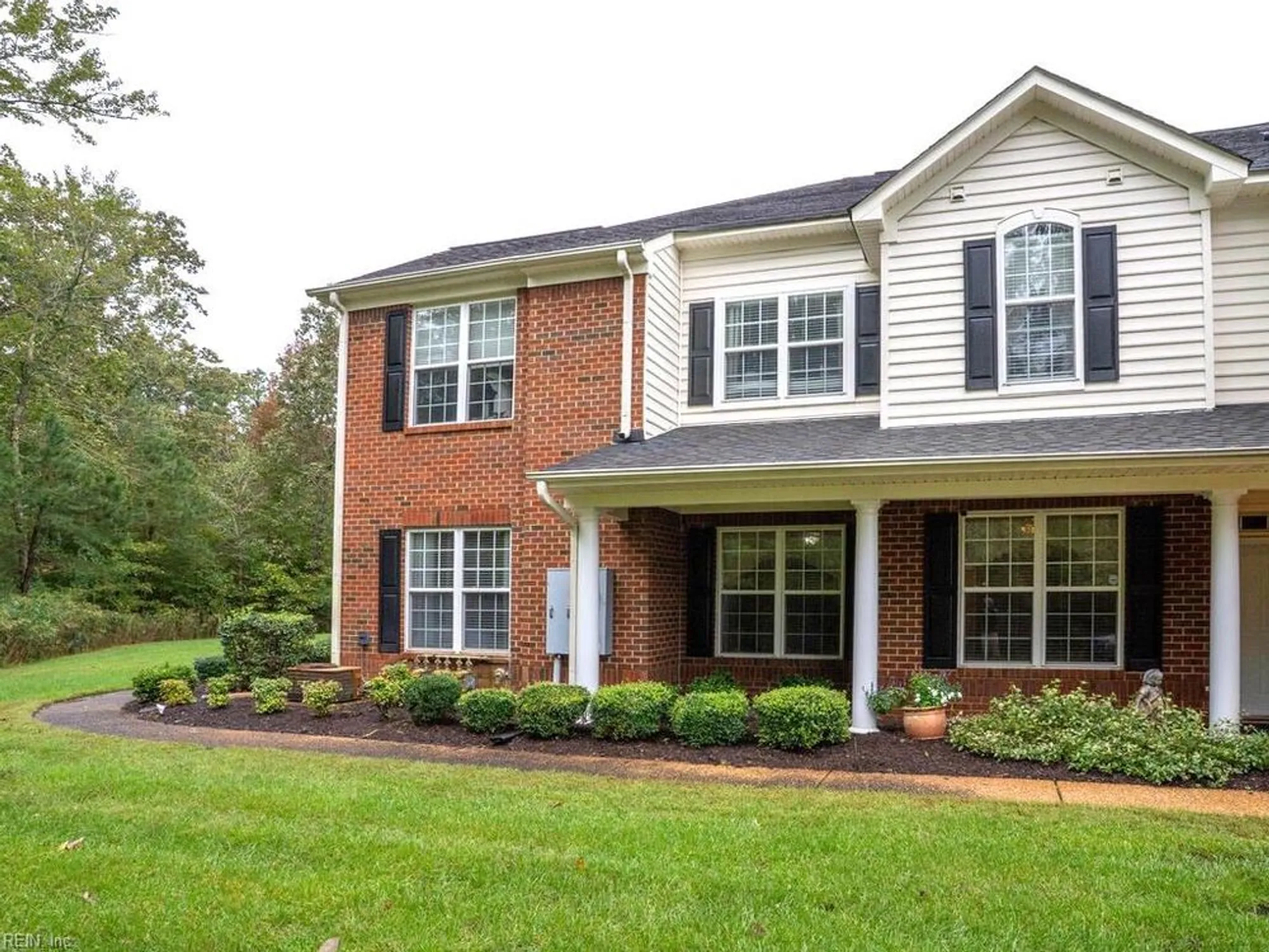 Property Slideshow image 7 of 36 | 2849 majestic oak ct, Virginia Beach, VA, 23456