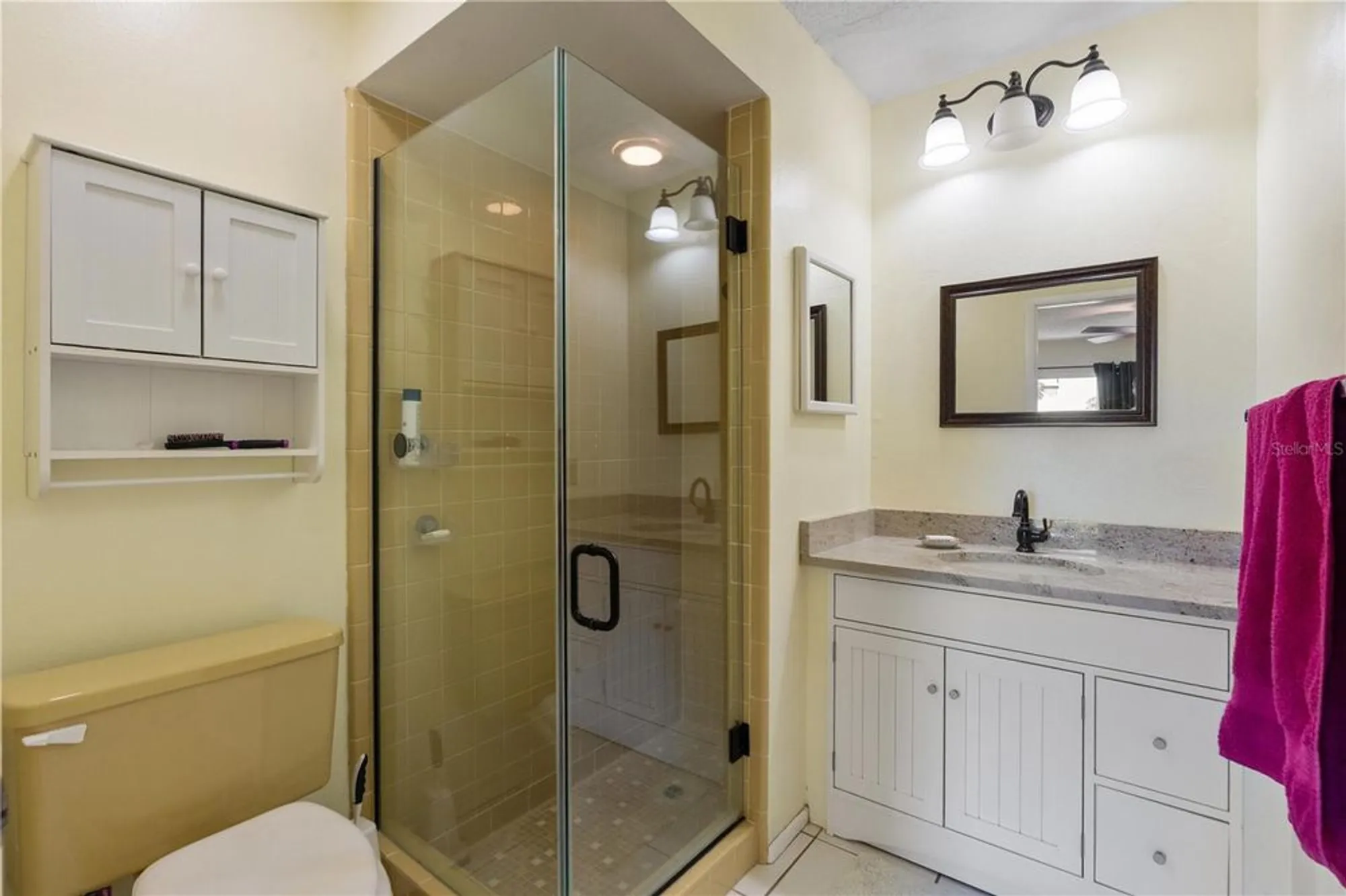 Property Slideshow image 10 of 20 | 11310 carriage hill dr apt 4, Port Richey, FL, 34668