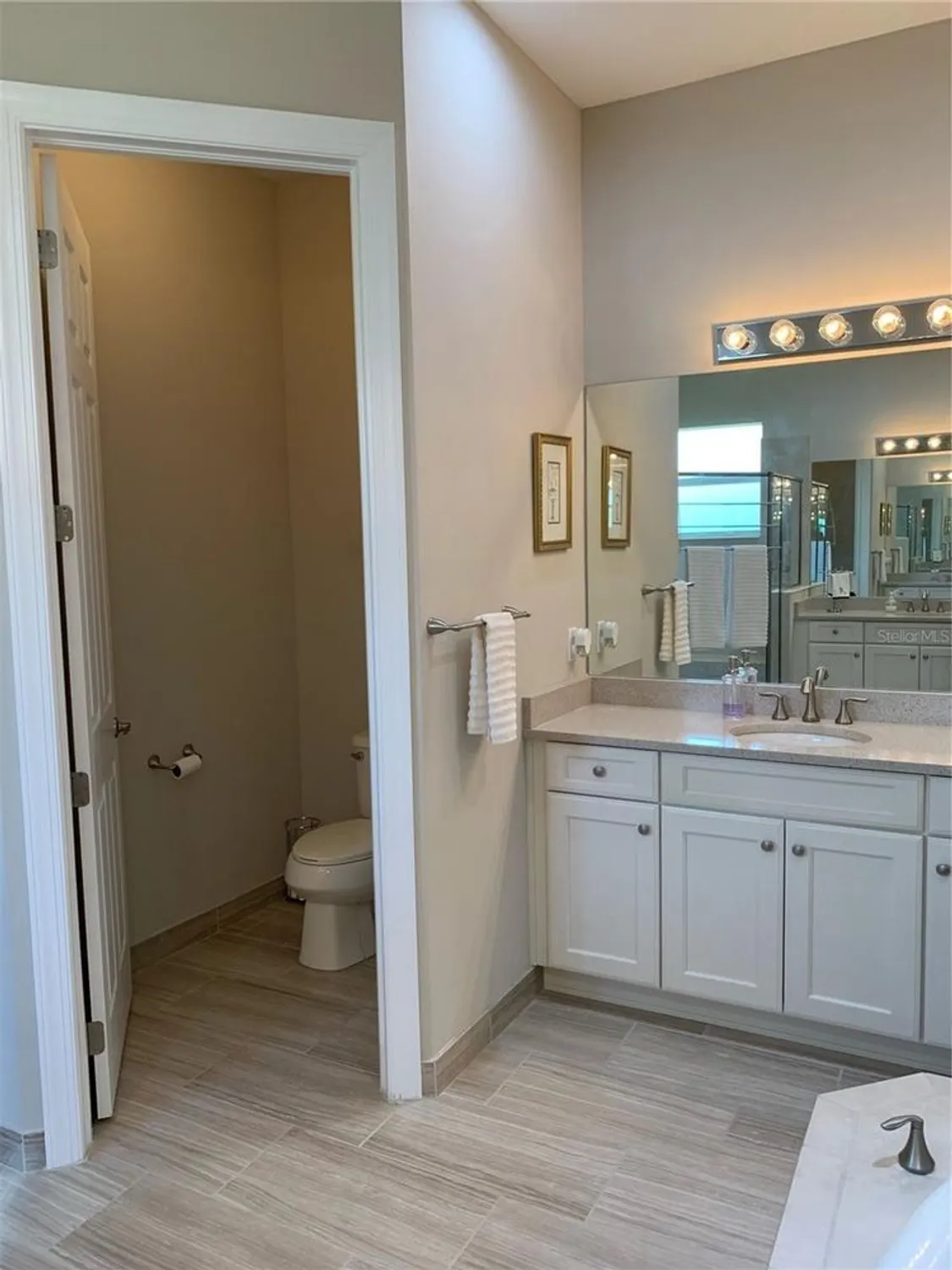 Property Slideshow image 57 of 87 | 16015 cape coral dr, Wimauma, FL, 33598