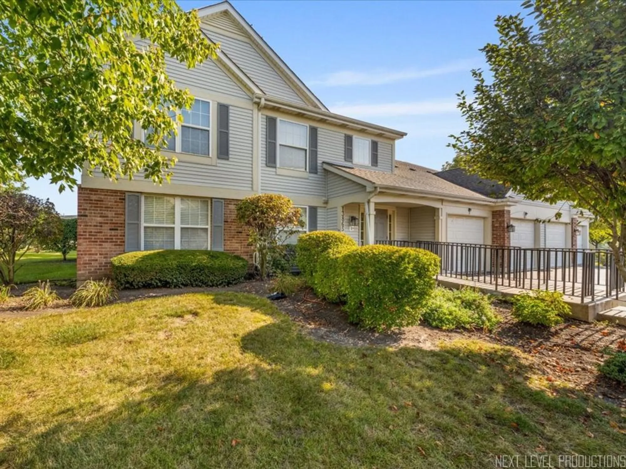 Property Slideshow image 1 of 39 | 13865 s balsam ln d, Plainfield, IL, 60544