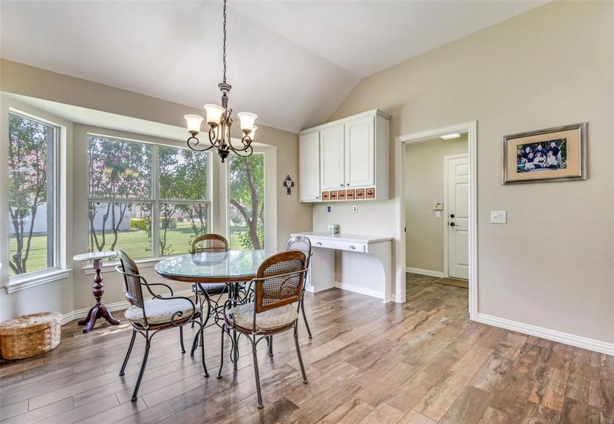 Property Slideshow image 7 of 35 | 9020 kingston dr, Denton, TX, 76207