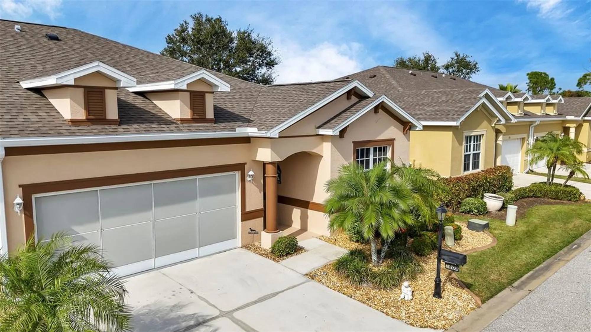 Property Slideshow image 2 of 41 | 1809 knights bridge trl, Port Charlotte, FL, 33980