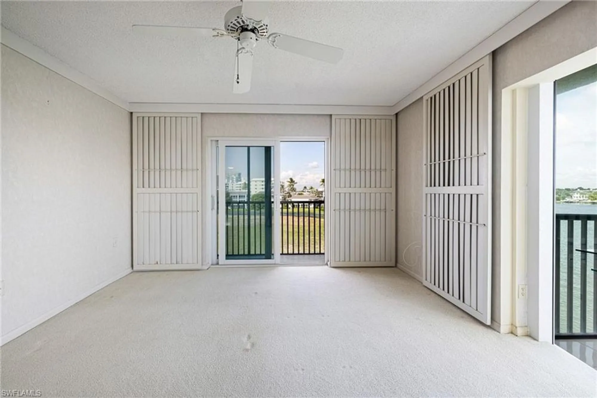 Property Slideshow image 26 of 49 | 3200 gulf shore blvd 401, Naples, FL, 34103