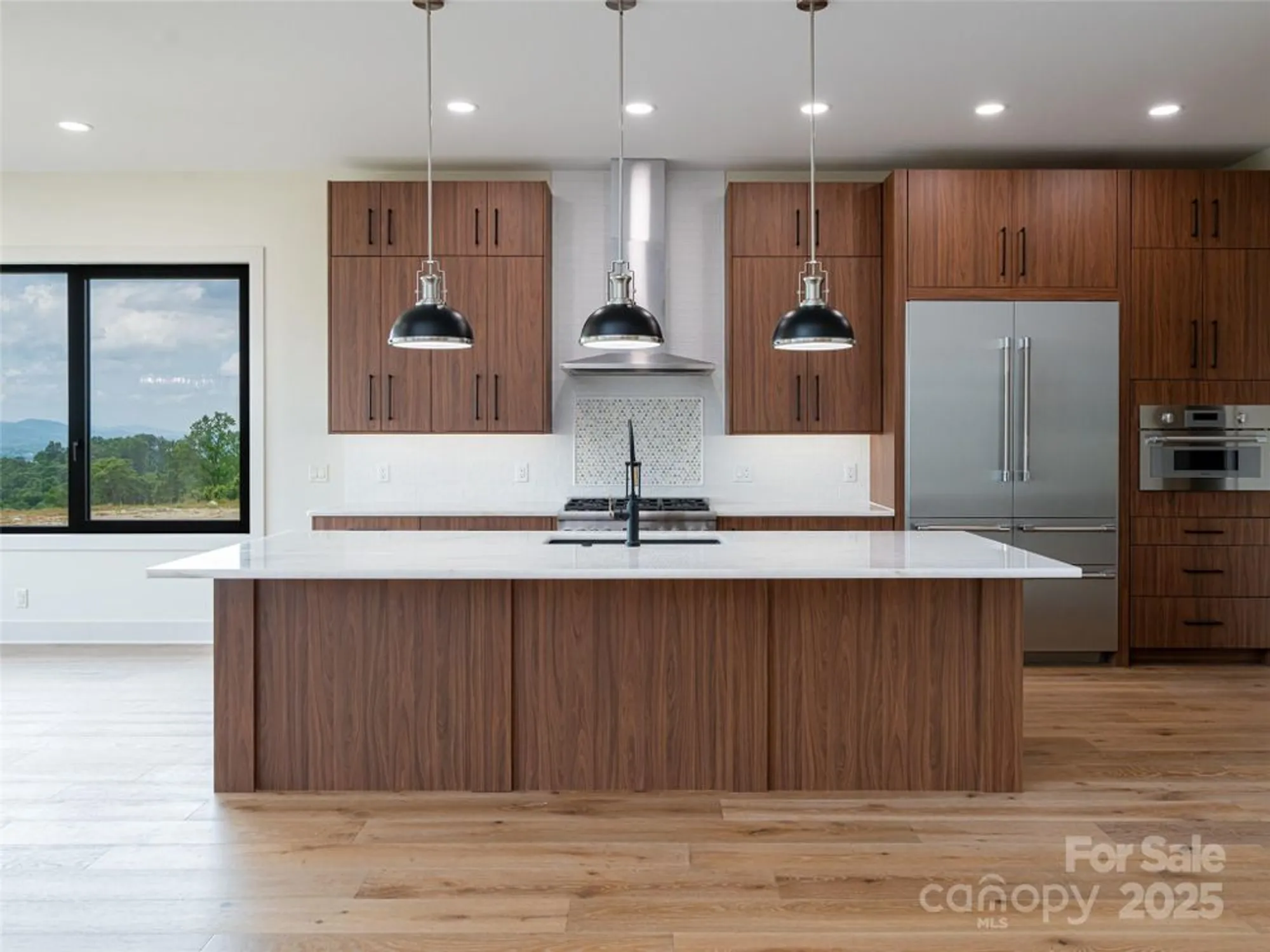 Property Slideshow image 14 of 47 | 24 s watchman dr, Hendersonville, NC, 28791