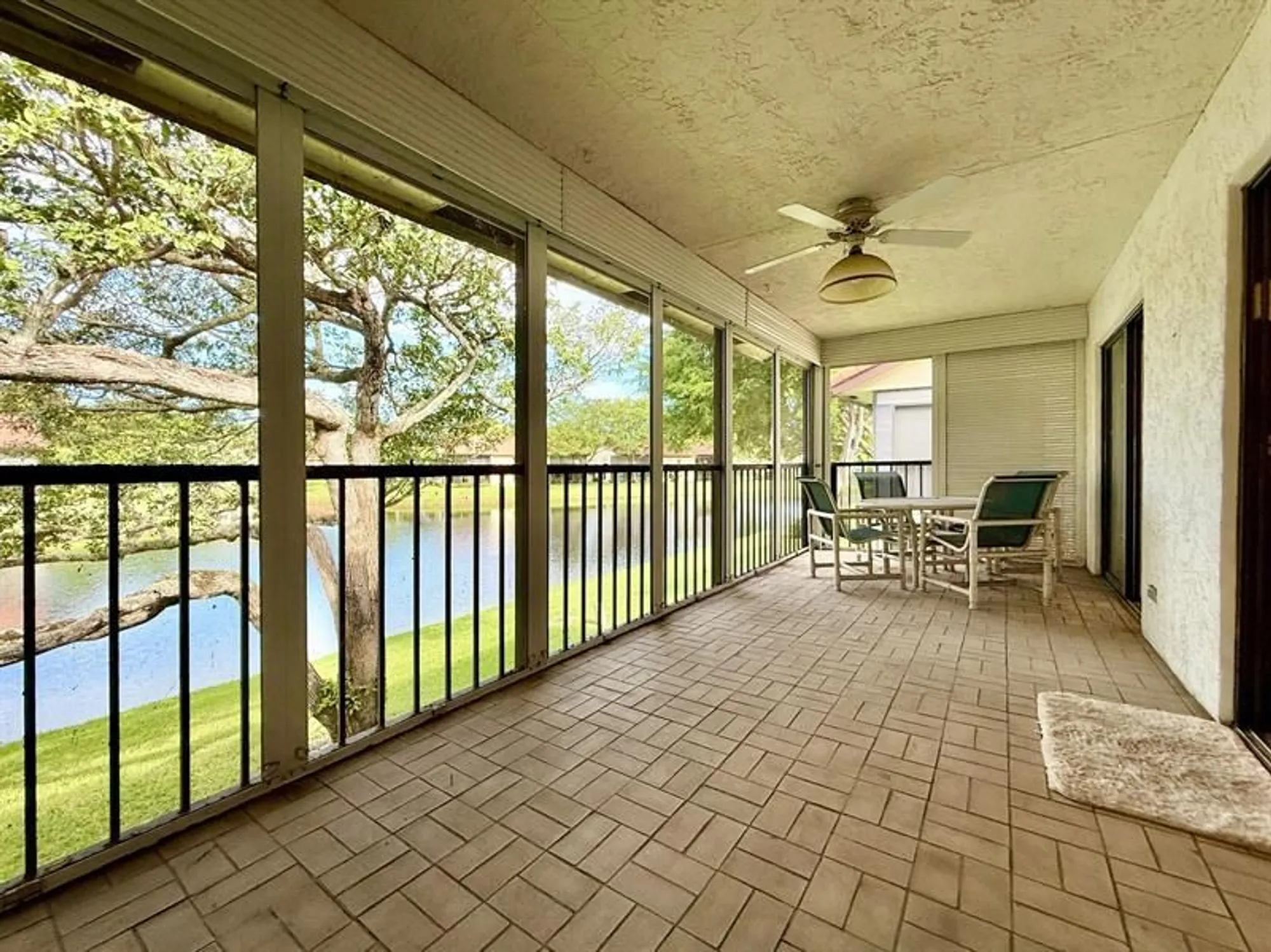 Property Slideshow image 17 of 36 | 10851 palm lake ave 202, Boynton Beach, FL, 33437