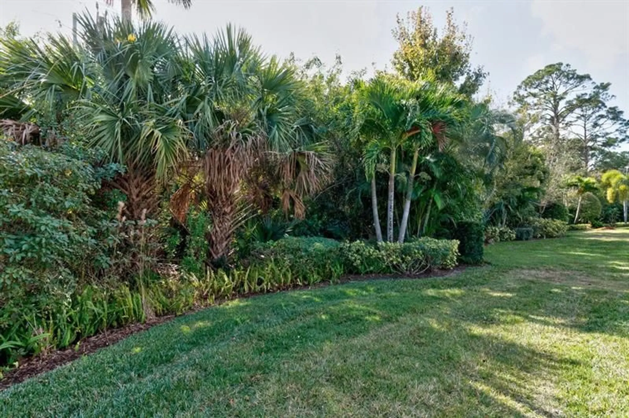 Property Slideshow image 33 of 47 | 5949 buttonwood sq, Vero Beach, FL, 32966