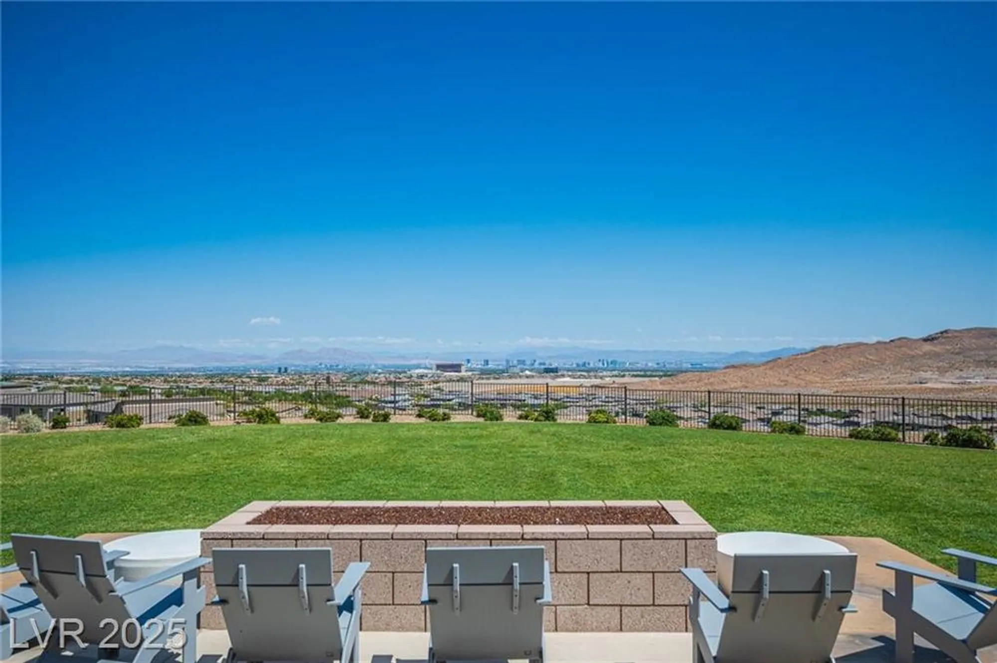 Property Slideshow image 71 of 92 | 936 mayfield manor ln, Las Vegas, NV, 89138