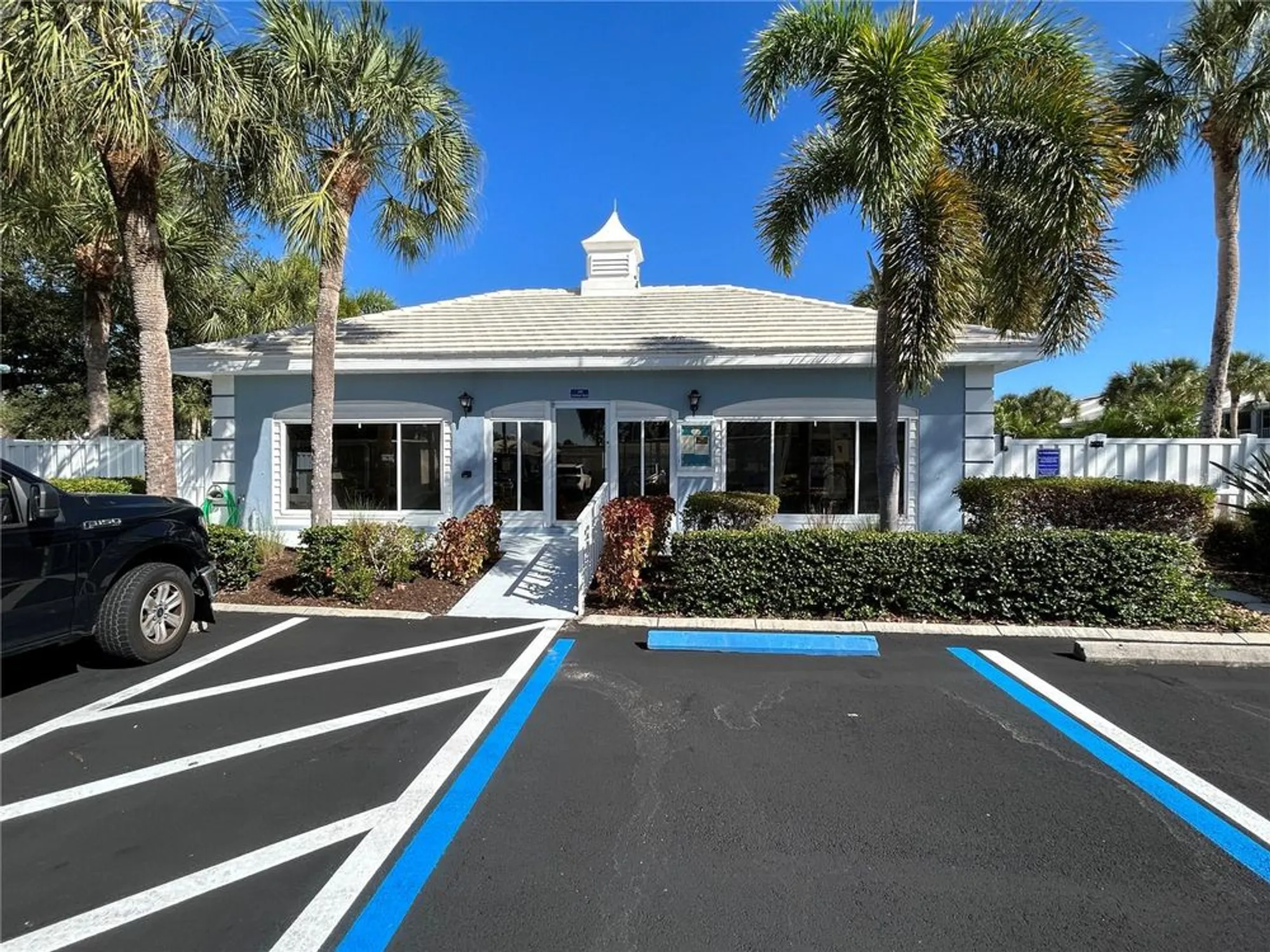 Property Slideshow image 67 of 76 | 425 cerromar ter 359, Venice, FL, 34293