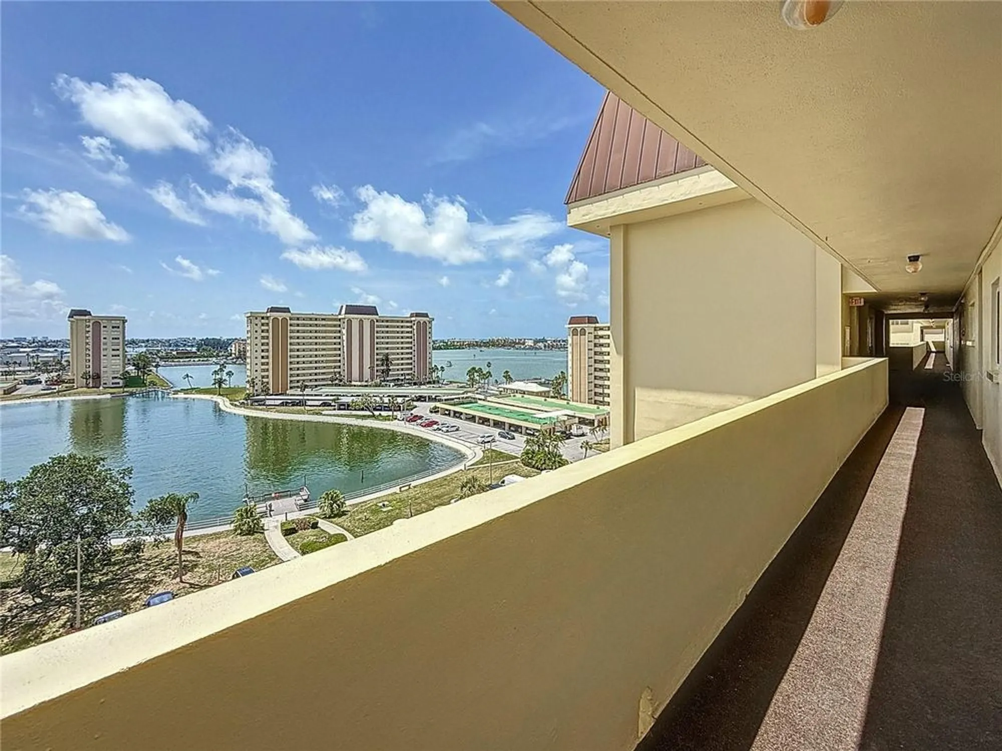 Property Slideshow image 12 of 61 | 4725 cove cir apt 908, St Petersburg, FL, 33708