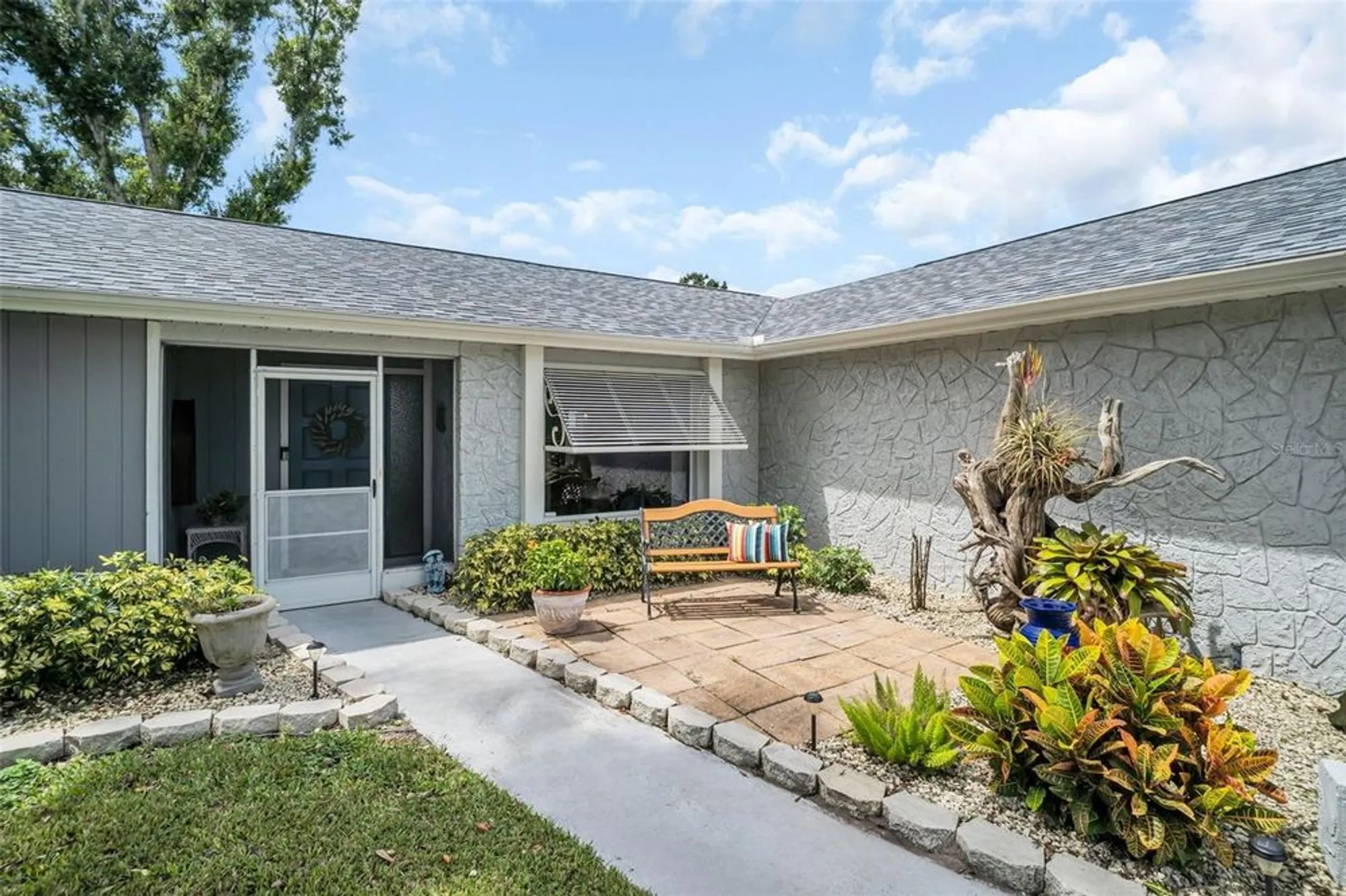 Property Slideshow image 3 of 55 | 2936 macalpin dr, Palm Harbor, FL, 34684