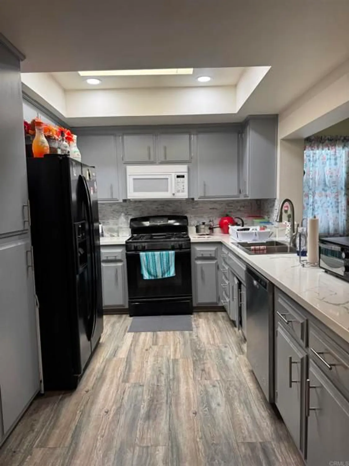 Property Slideshow image 16 of 24 | 2219 el toro cir, Hemet, CA, 92545