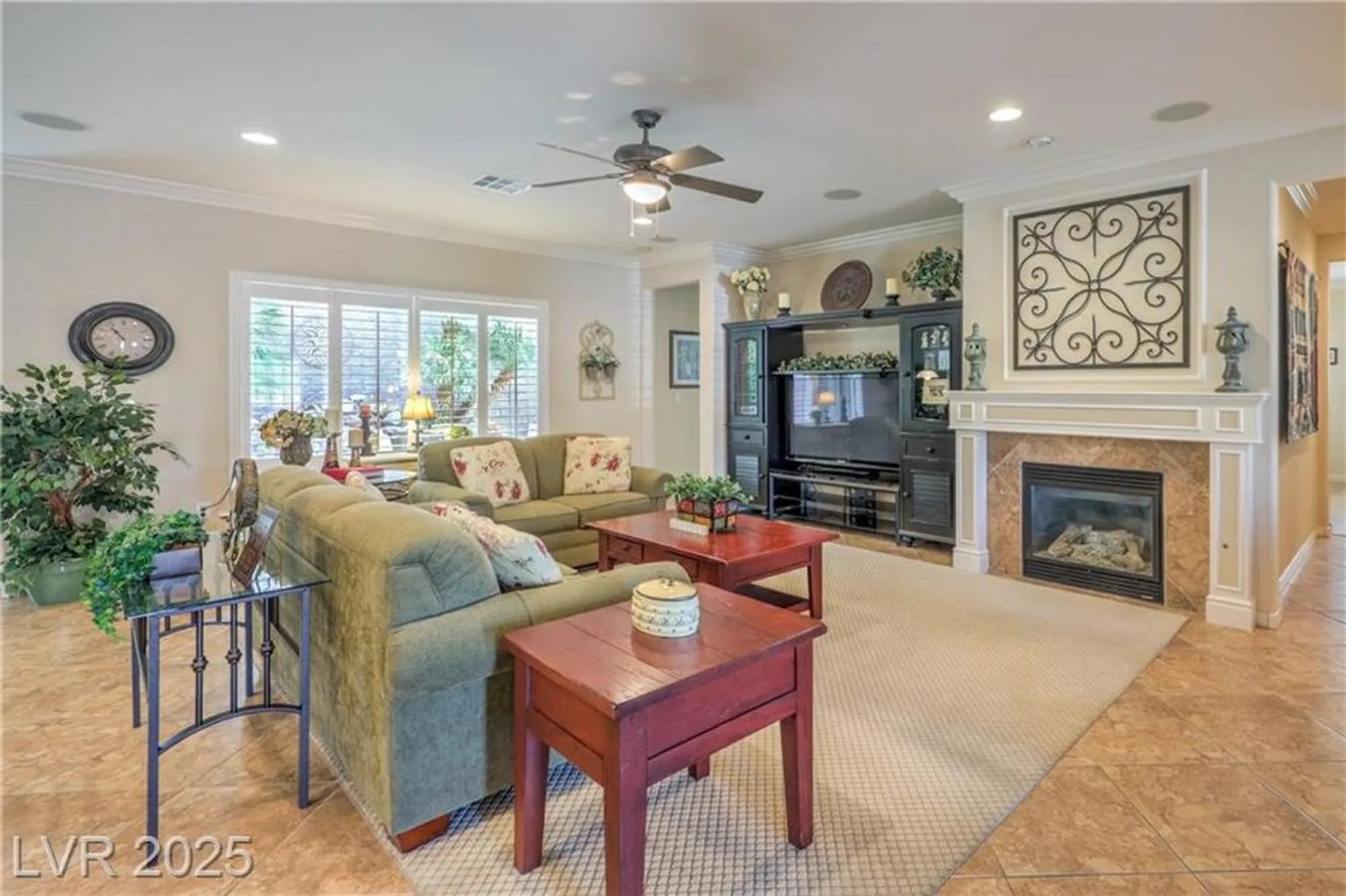 Property Slideshow image 11 of 39 | 2225 blackburn hills ave, Henderson, NV, 89044