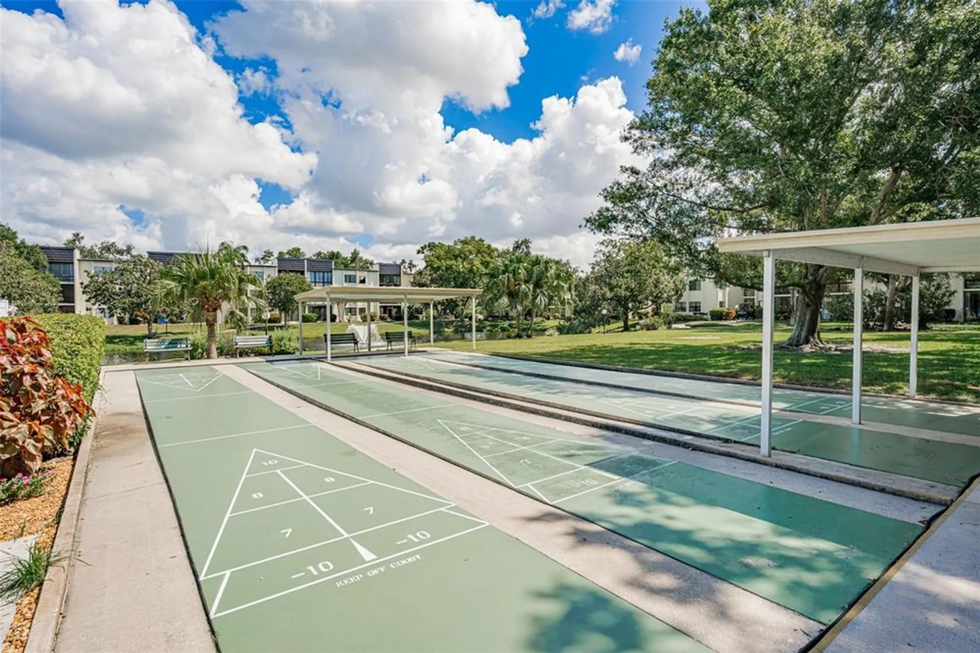 Property Slideshow image 19 of 40 | 14130 rosemary ln apt 5114, Largo, FL, 33774