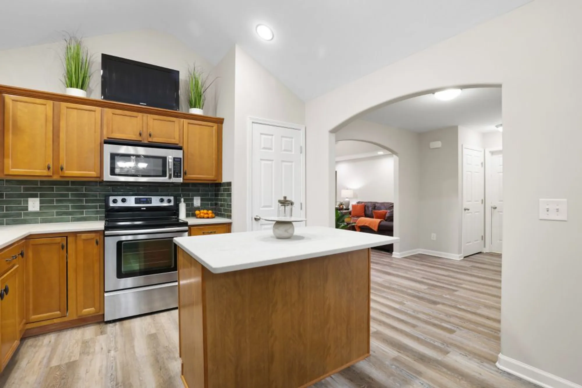 Property Slideshow image 5 of 27 | 1465 woodside dr, Lebanon, TN, 37087