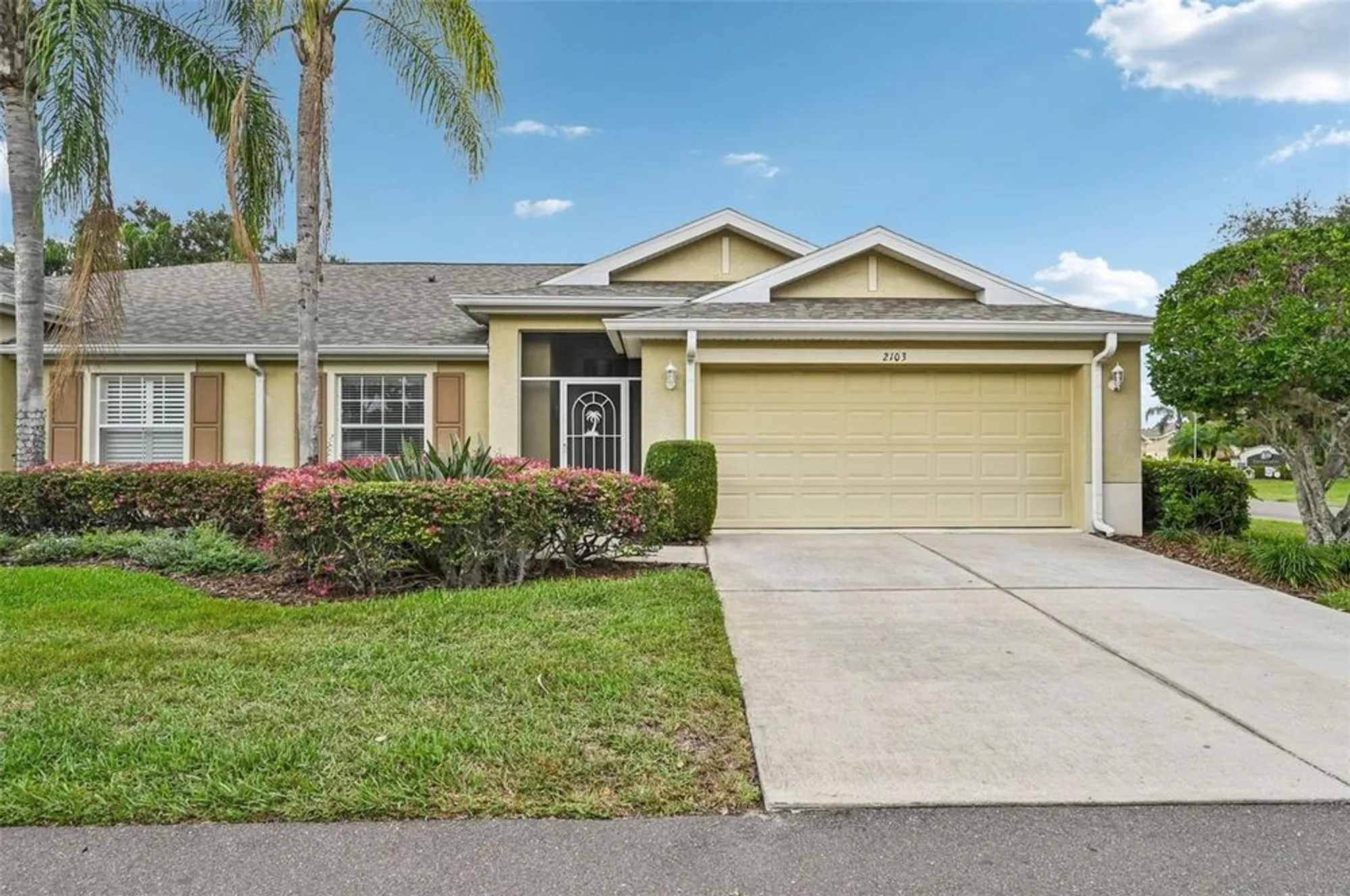 Property Slideshow image 59 of 61 | 2103 grantham greens dr, Sun City Center, FL, 33573