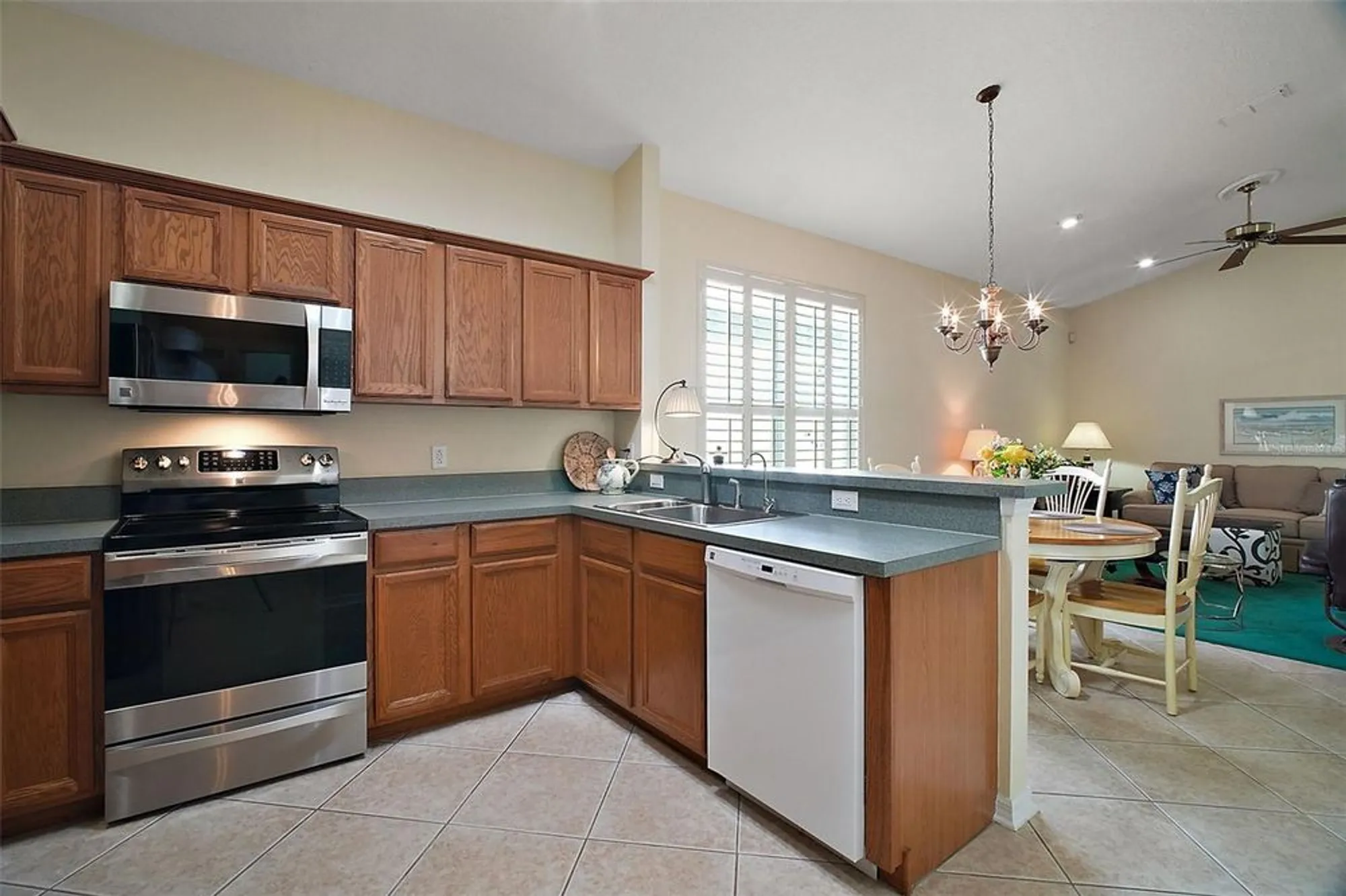 Property Slideshow image 16 of 53 | 8012 saint james way, Mount Dora, FL, 32757