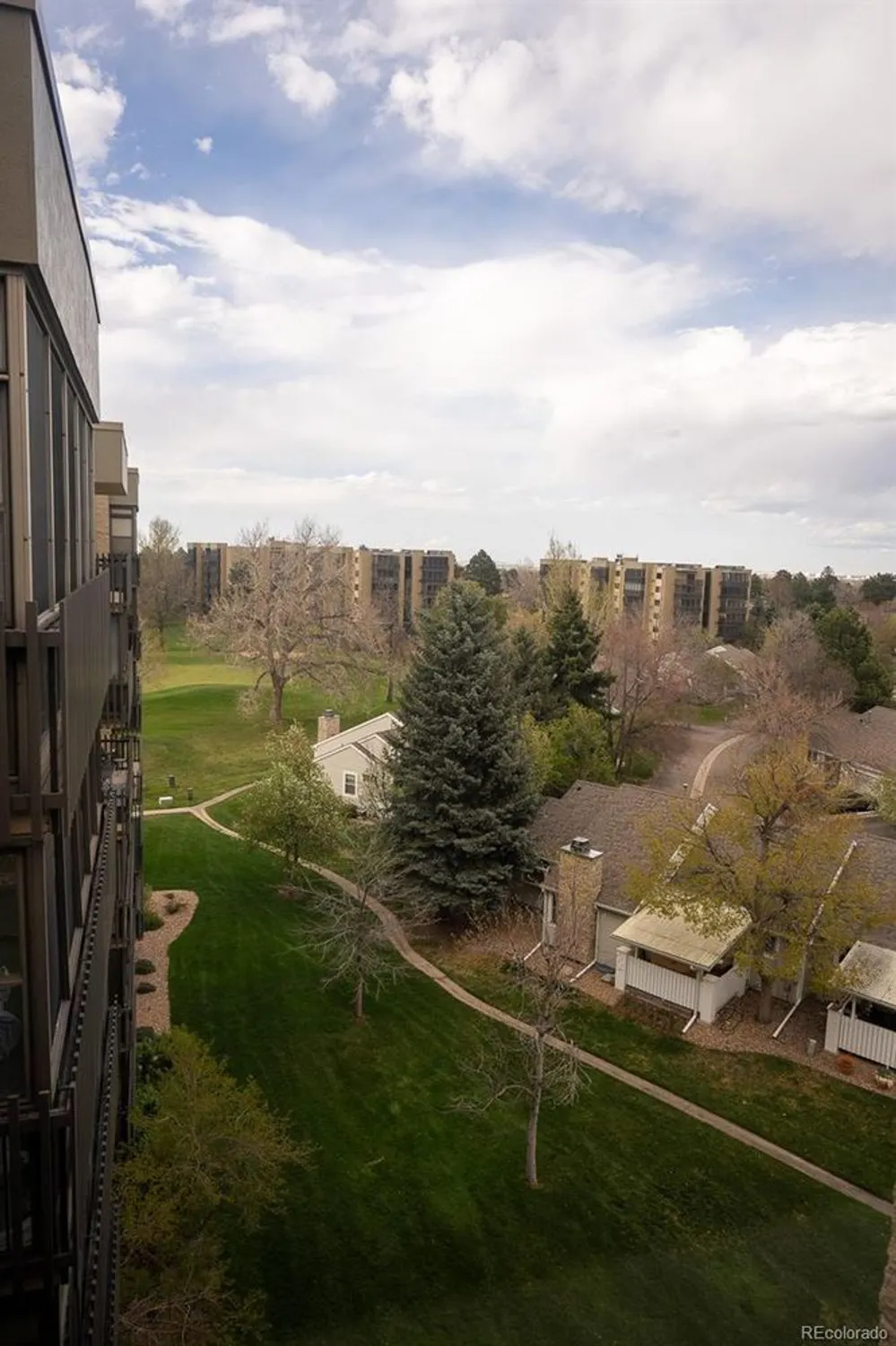 Property Slideshow image 26 of 31 | 14091 e marina dr apt 612, Aurora, CO, 80014