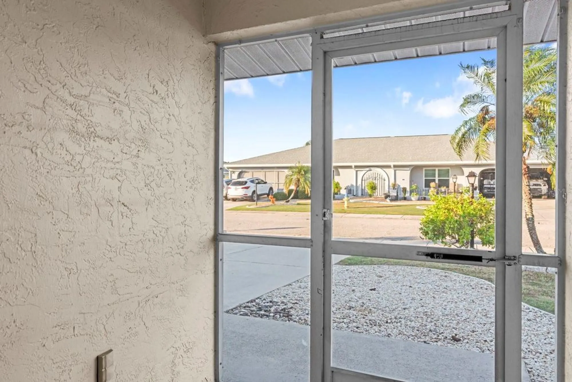 Property Slideshow image 42 of 43 | 302 stroll ln, Sun City Center, FL, 33573