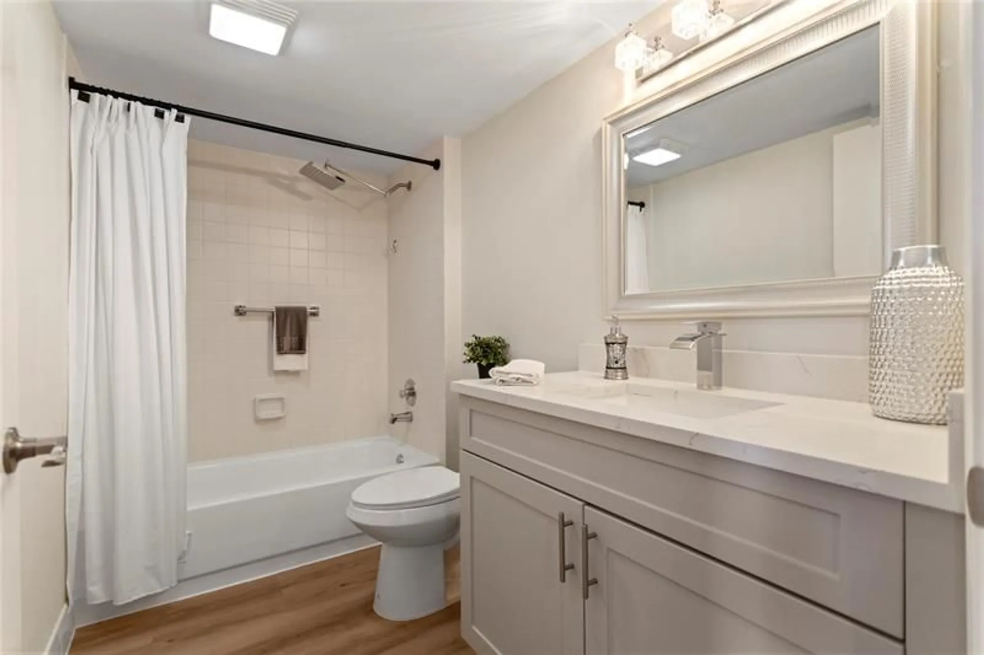 Property Slideshow image 17 of 50 | 1501 sw 131st way p211, Pembroke Pines, FL, 33027