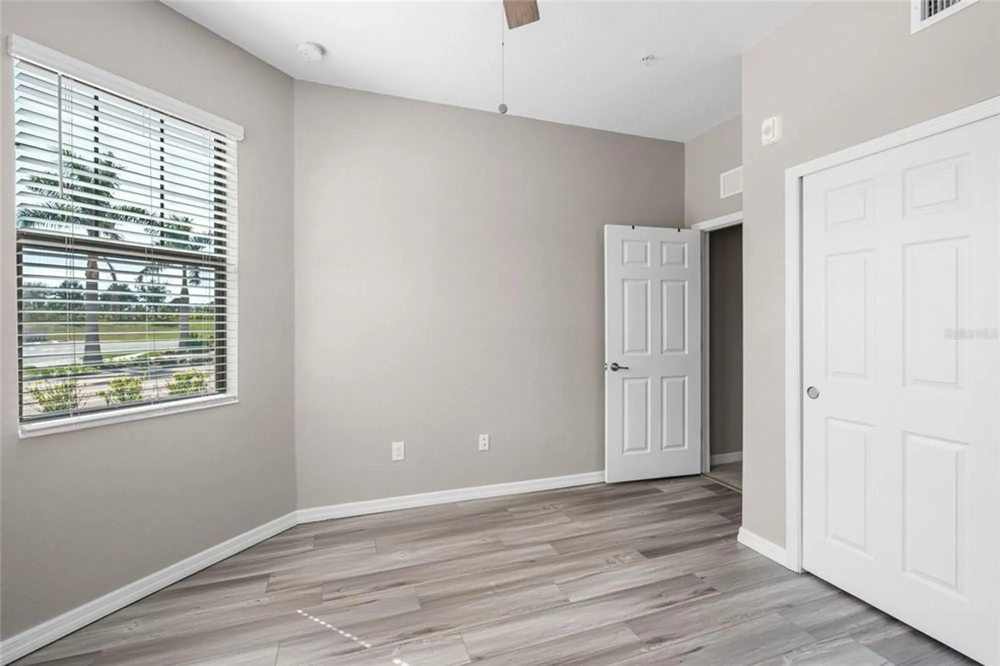 Property Slideshow image 32 of 74 | 10038 crooked creek dr unit 103, Venice, FL, 34293