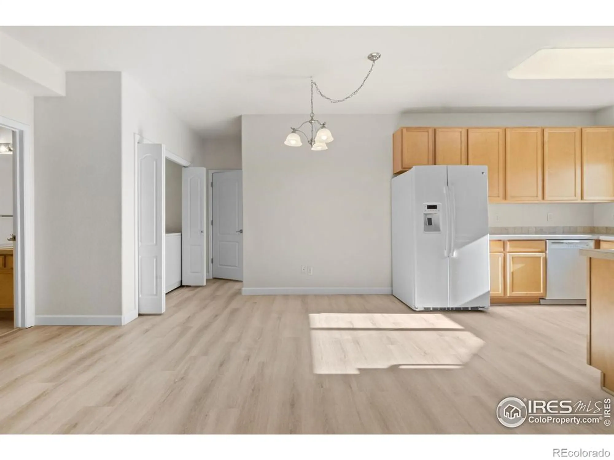 Property Slideshow image 8 of 36 | 4635 hahns peak dr 102, Loveland, CO, 80538