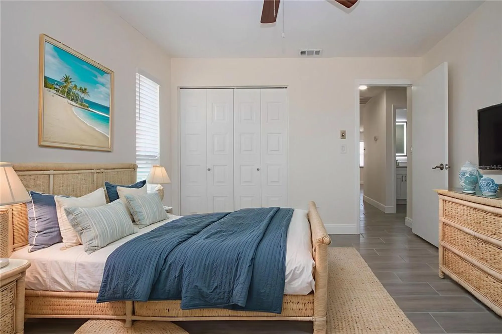 Property Slideshow image 9 of 72 | 1906 canterbury ln 20, Sun City Center, FL, 33573