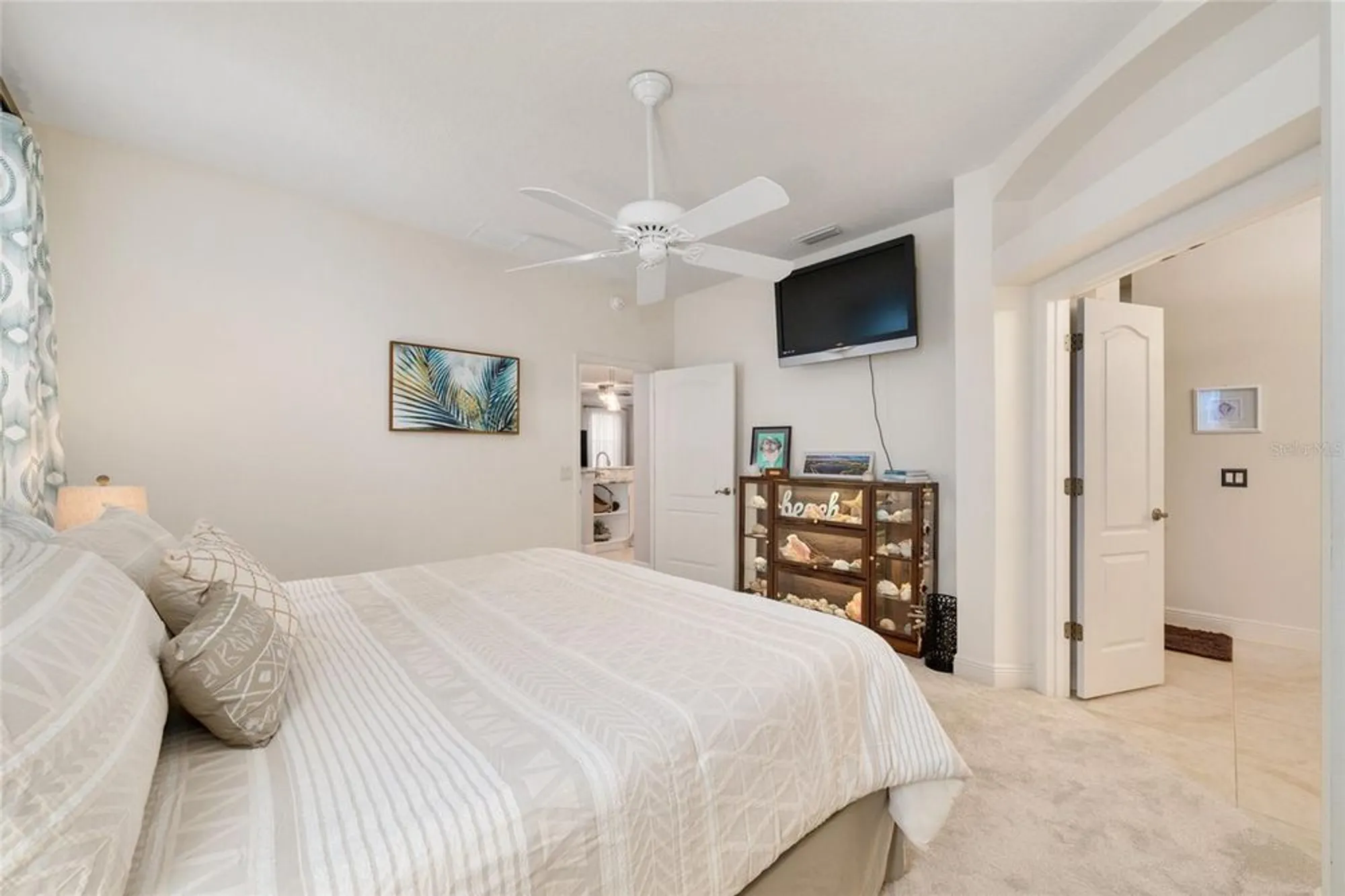 Property Slideshow image 18 of 34 | 879 chapman loop, The Villages, FL, 32162