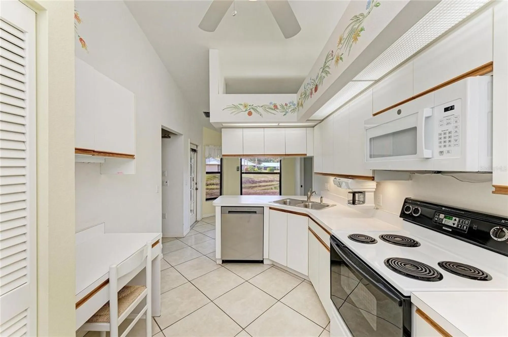 Property Slideshow image 13 of 62 | 101 southampton pl 248, Venice, FL, 34293
