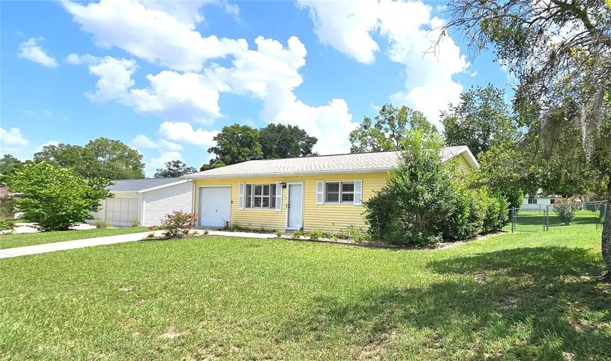 Property Slideshow image 5 of 29 | 8274 sw 106th pl, Ocala, FL, 34481
