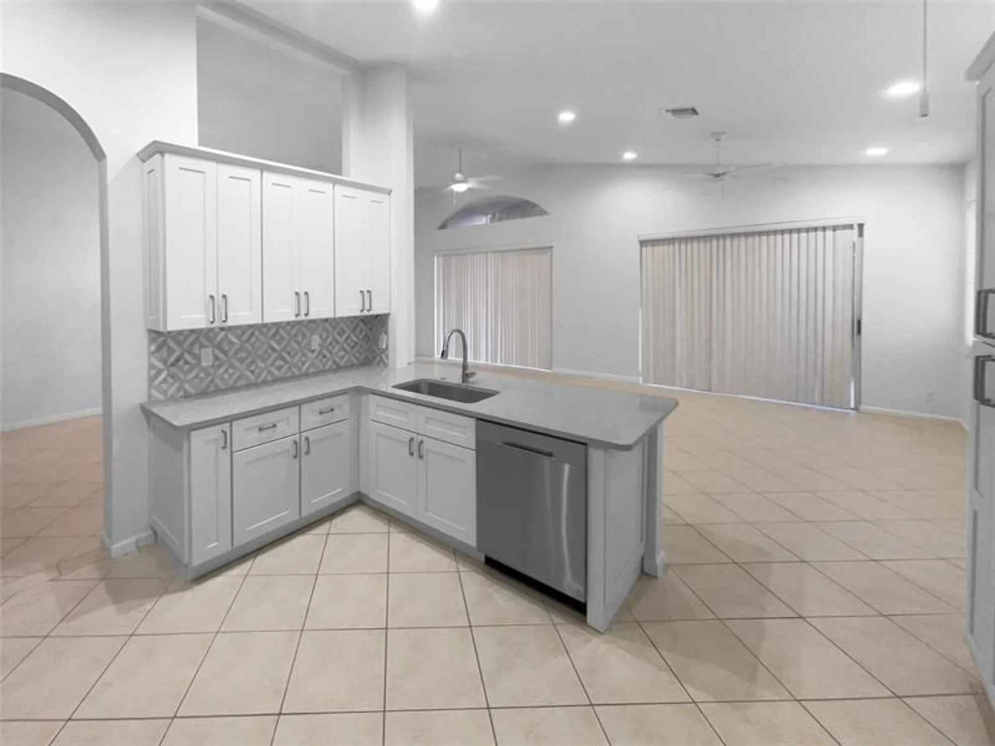 Property Slideshow image 12 of 26 | 390 nw sunview way, Port St Lucie, FL, 34986