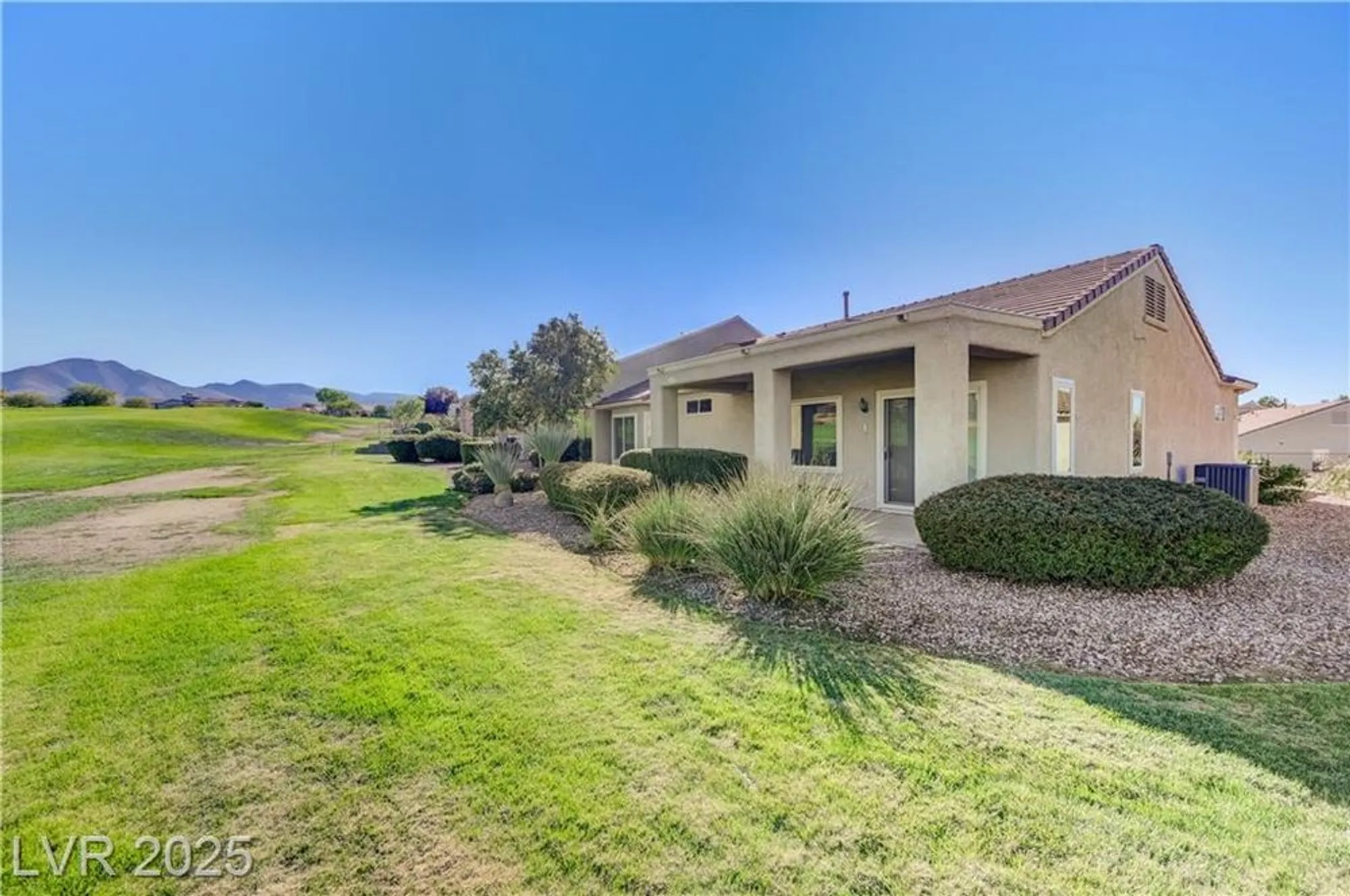 Property Slideshow image 4 of 41 | 2738 grand forks rd, Henderson, NV, 89052