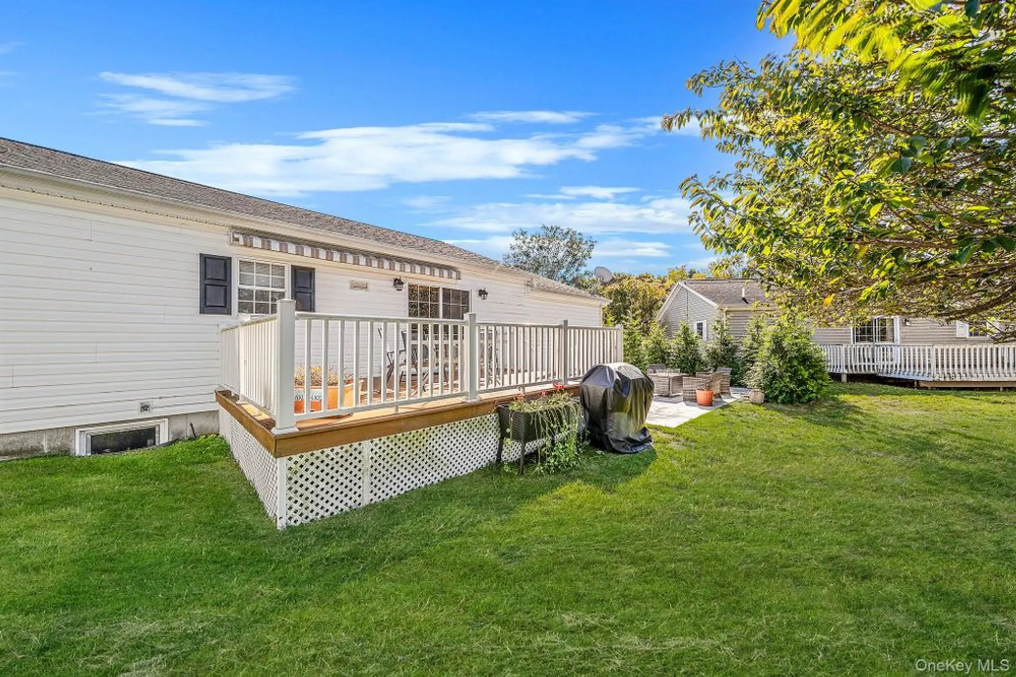 Property Slideshow image 10 of 48 | 1407 middle rd unit 258, Calverton, NY, 11933