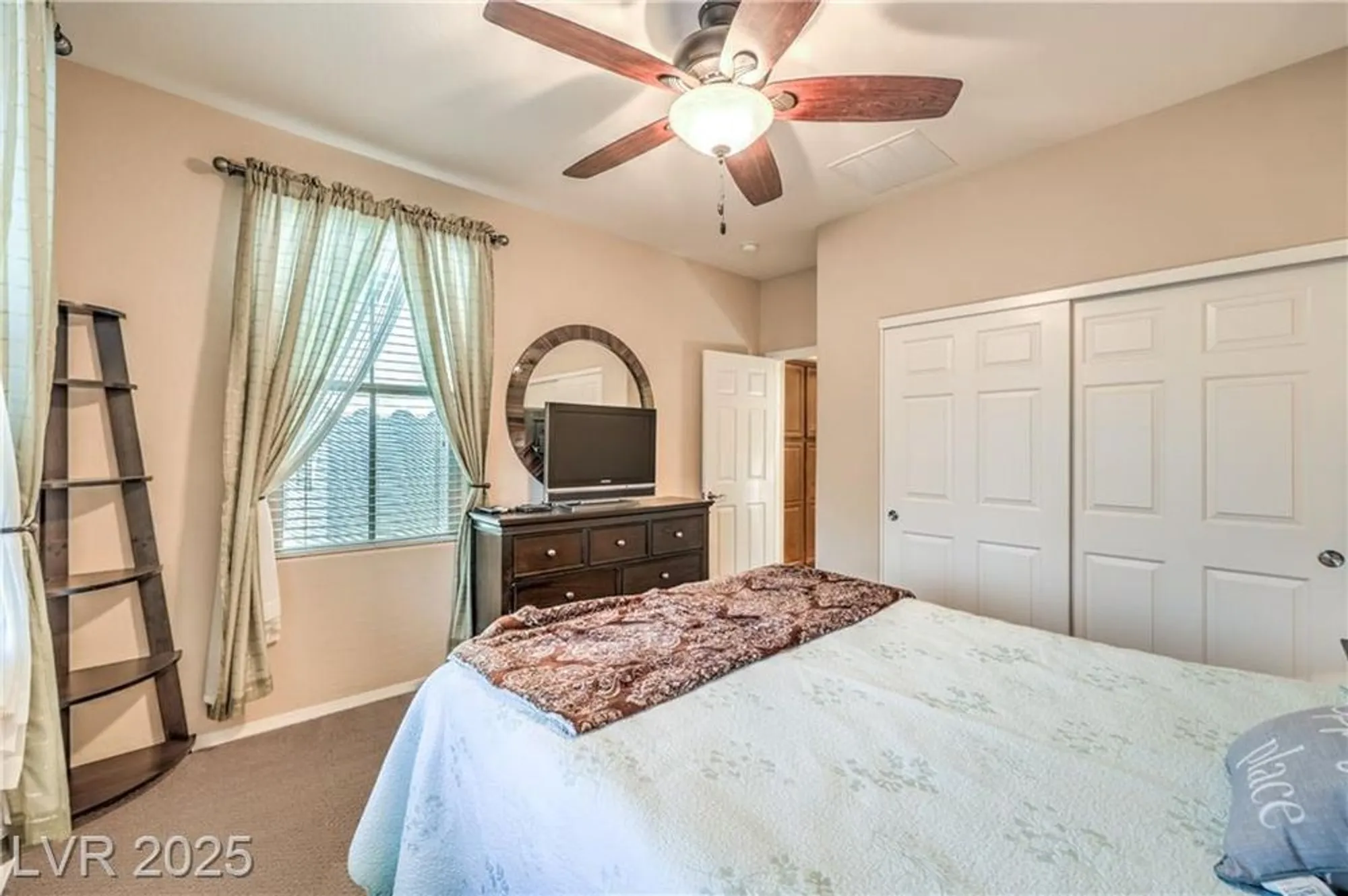 Property Slideshow image 21 of 44 | 3740 corte bella hills ave, North Las Vegas, NV, 89081