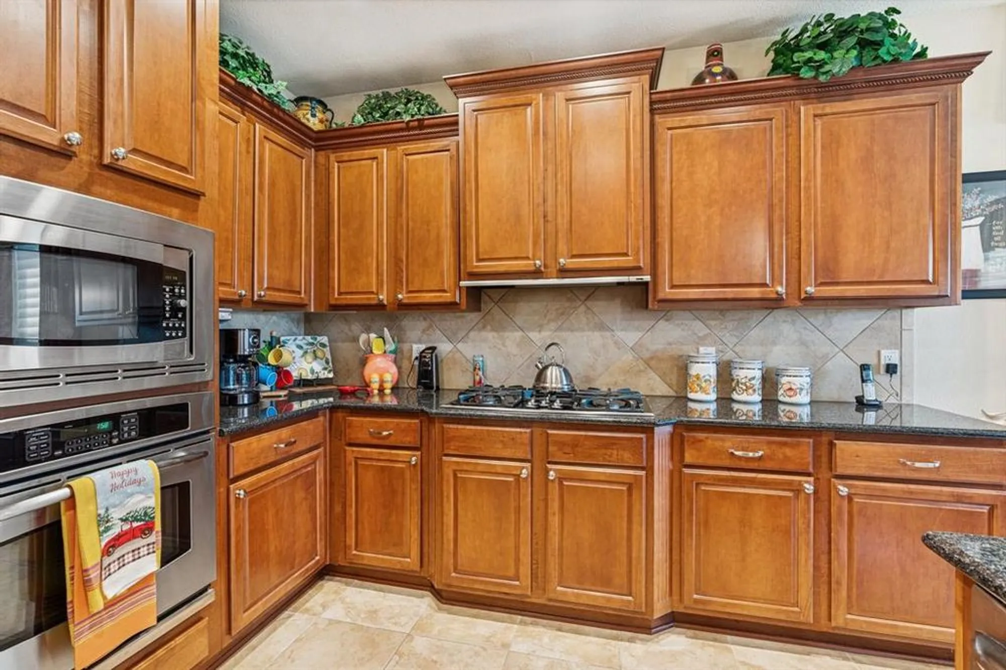 Property Slideshow image 7 of 32 | 7313 reflection bay dr, Frisco, TX, 75036