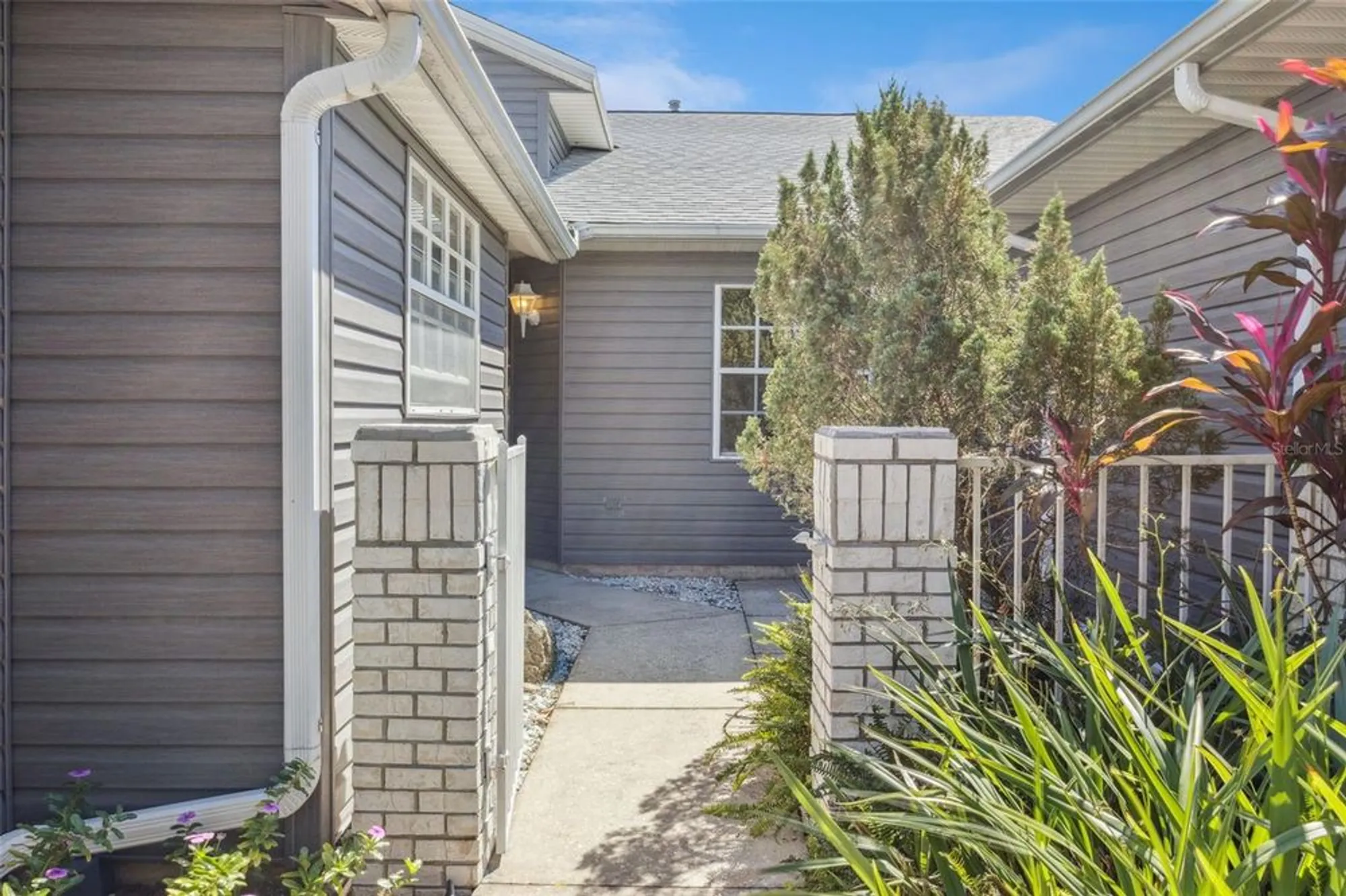 Property Slideshow image 3 of 82 | 26755 cash ct, Leesburg, FL, 34748