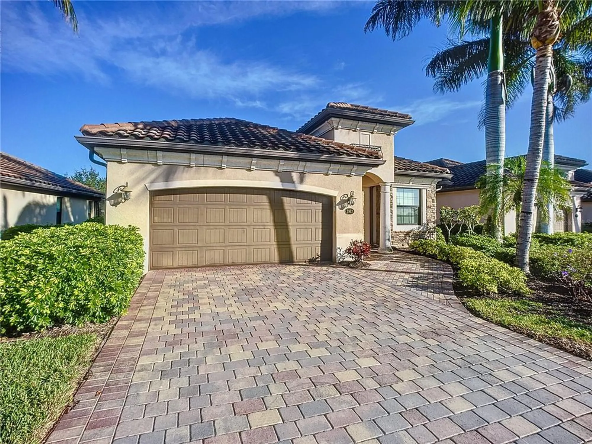 Property Slideshow image 4 of 61 | 2902 aviamar cir, Naples, FL, 34114