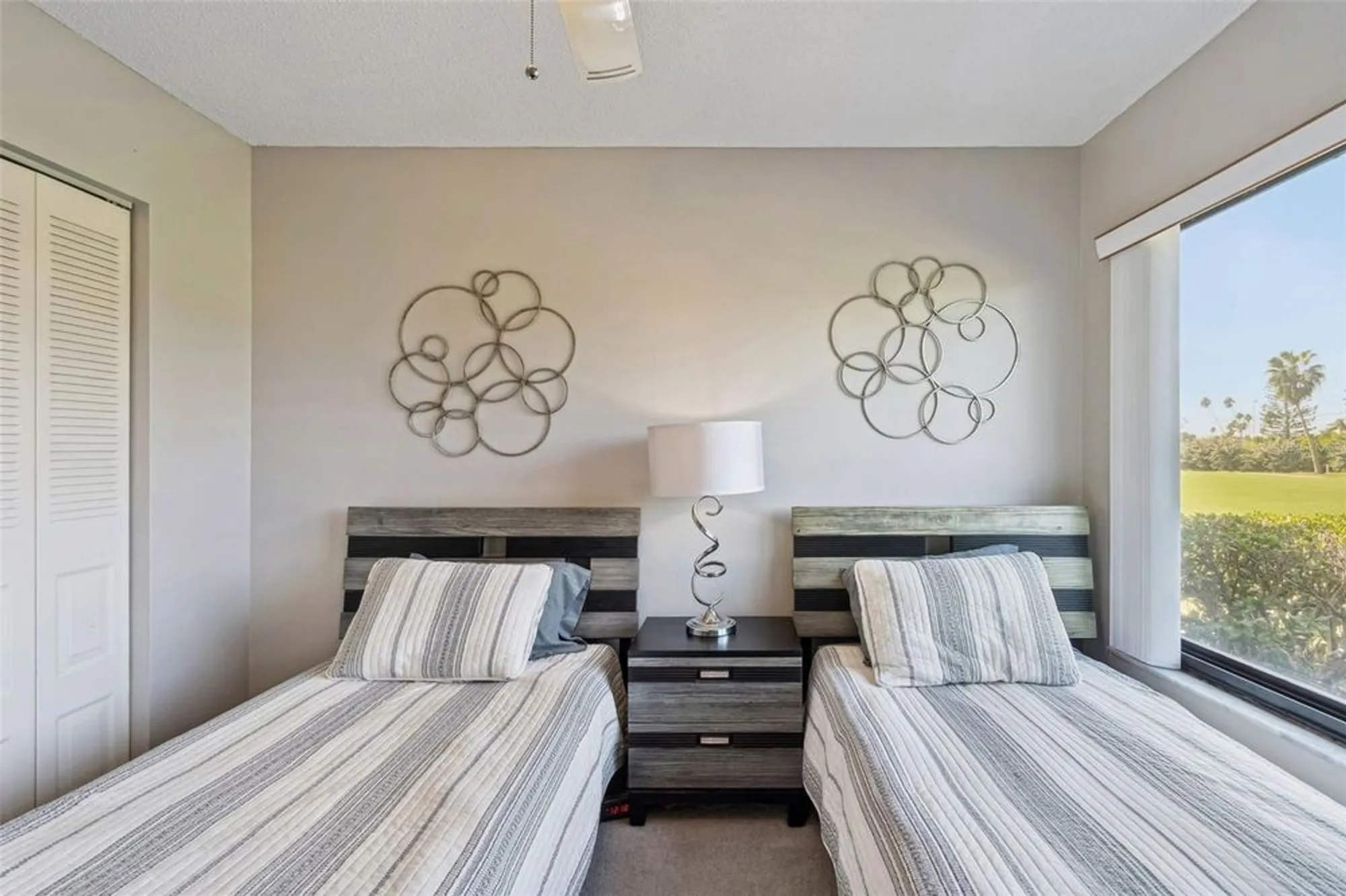 Property Slideshow image 26 of 52 | 6105 palma del mar blvd s apt 120, Saint Petersburg, FL, 33715