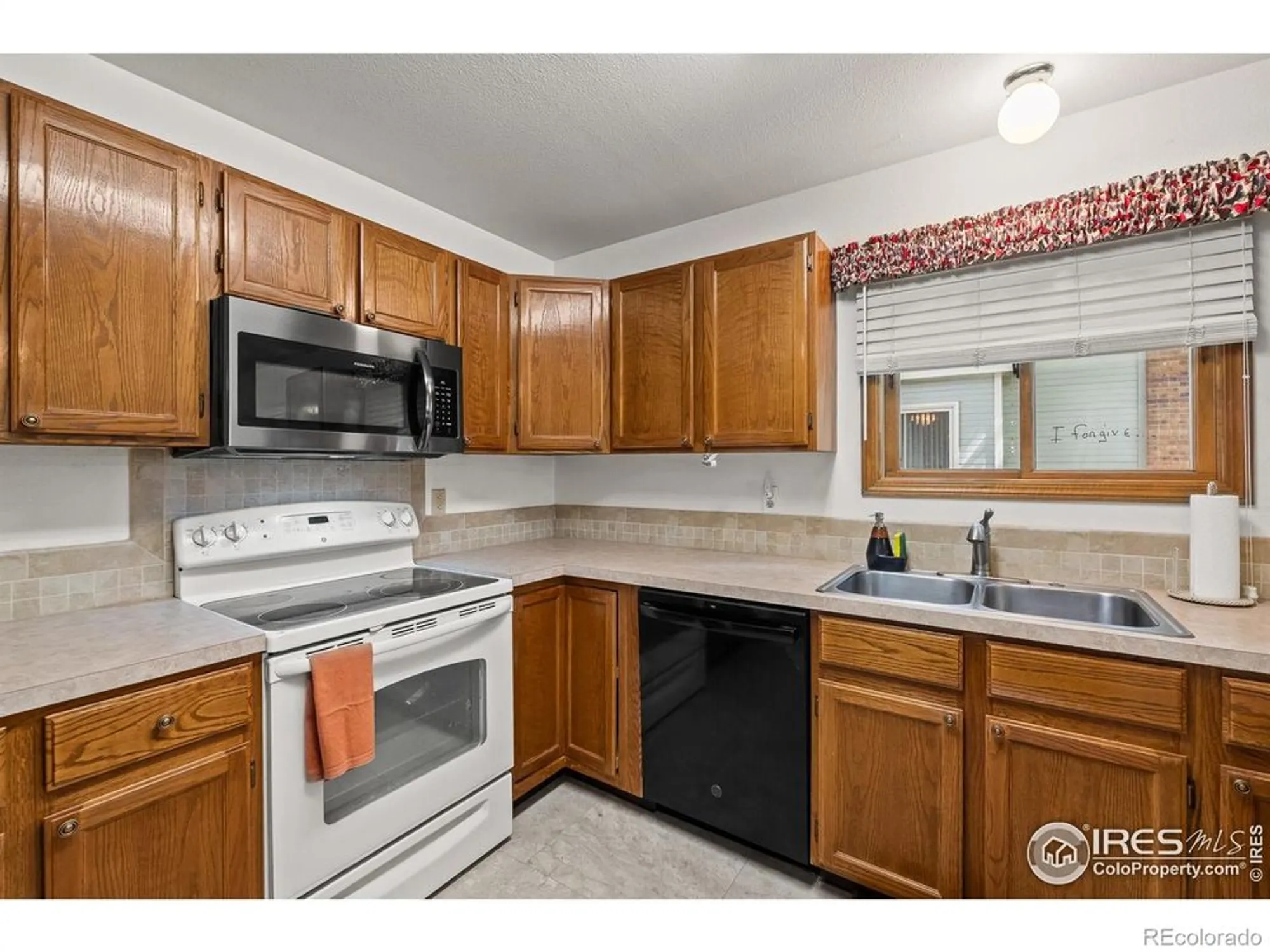 Property Slideshow image 9 of 31 | 1100 taft ave unit 46, Loveland, CO, 80537