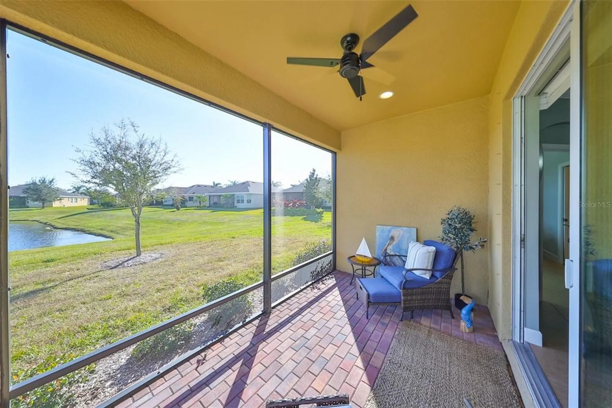 Property Slideshow image 37 of 67 | 611 chipper dr, Sun City Center, FL, 33573