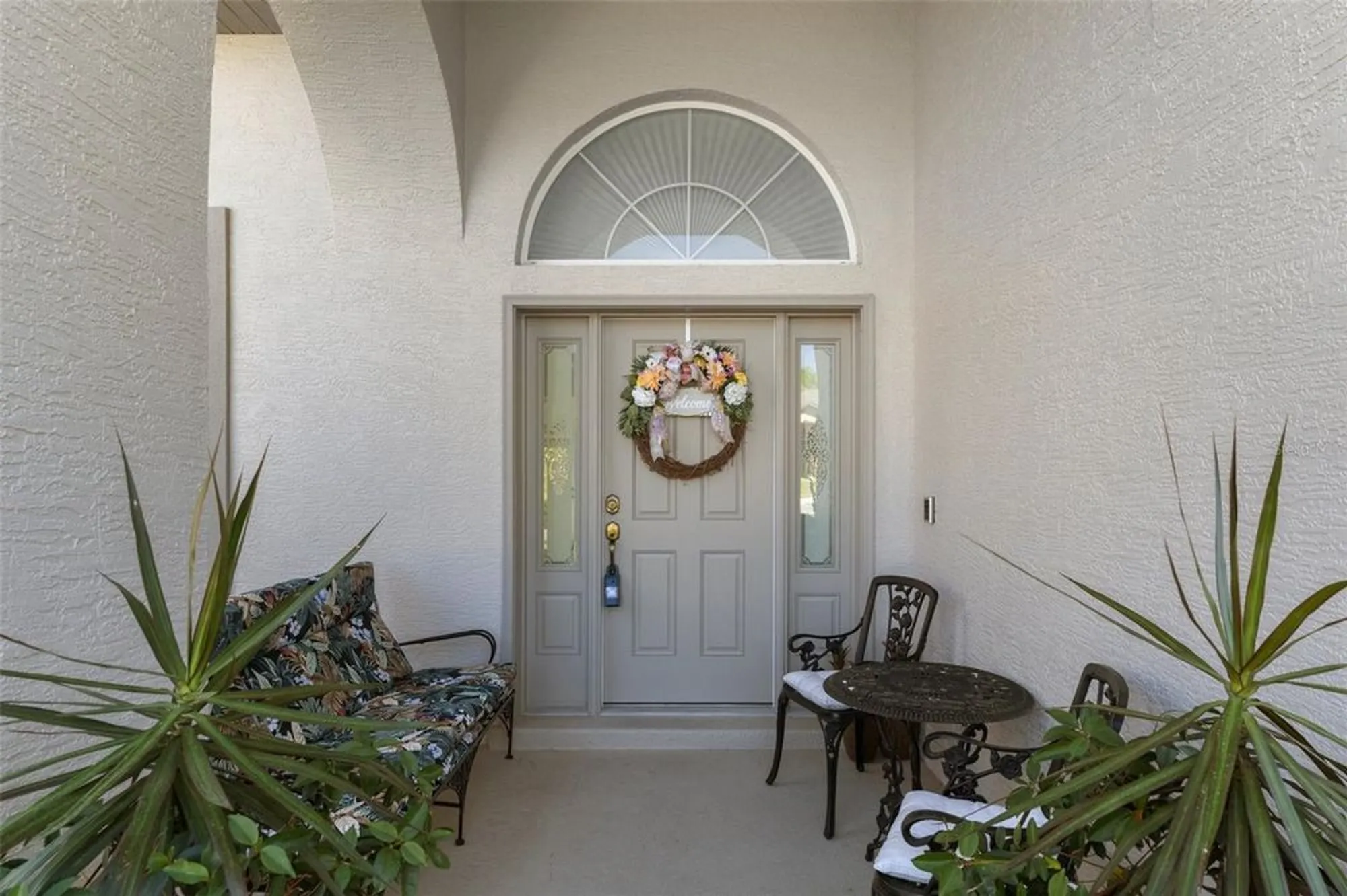 Property Slideshow image 4 of 48 | 374 w cobblestone loop, Hernando, FL, 34442