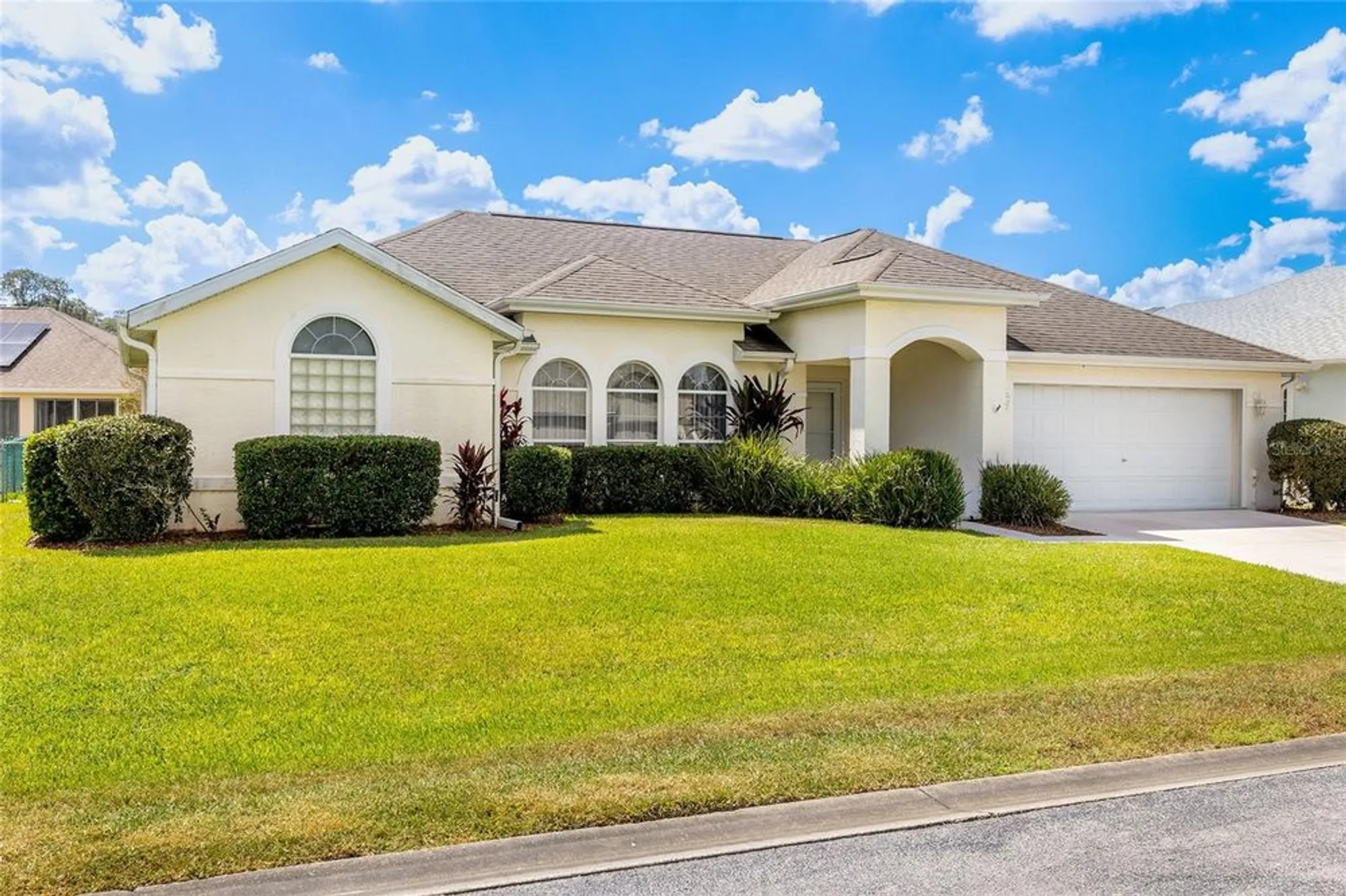 Property Slideshow image 6 of 49 | 5140 nw 25th loop, Ocala, FL, 34482