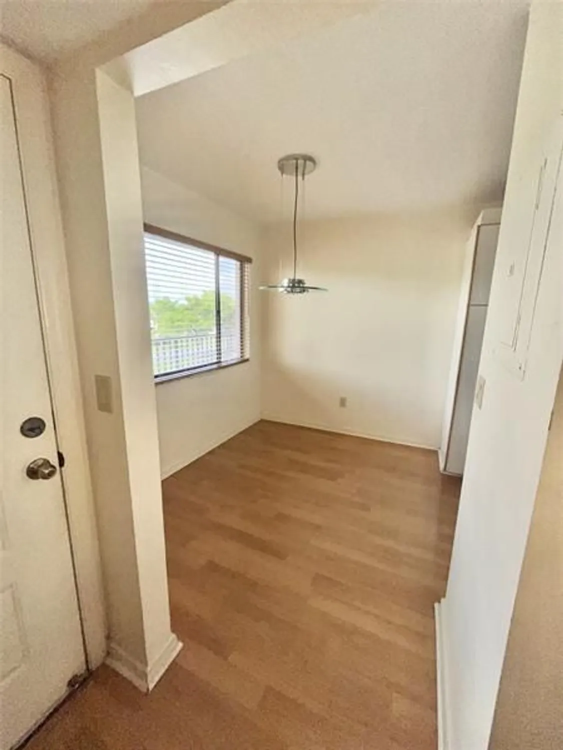 Property Slideshow image 13 of 29 | 9691 n belfort cir 305, Tamarac, FL, 33321