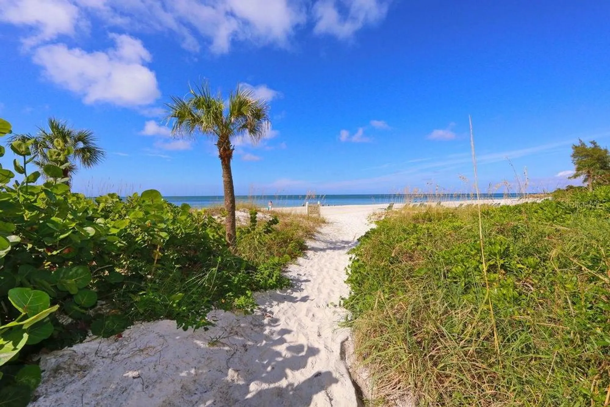 Property Slideshow image 38 of 68 | 143 whispering sands dr # v30, Sarasota, FL, 34242