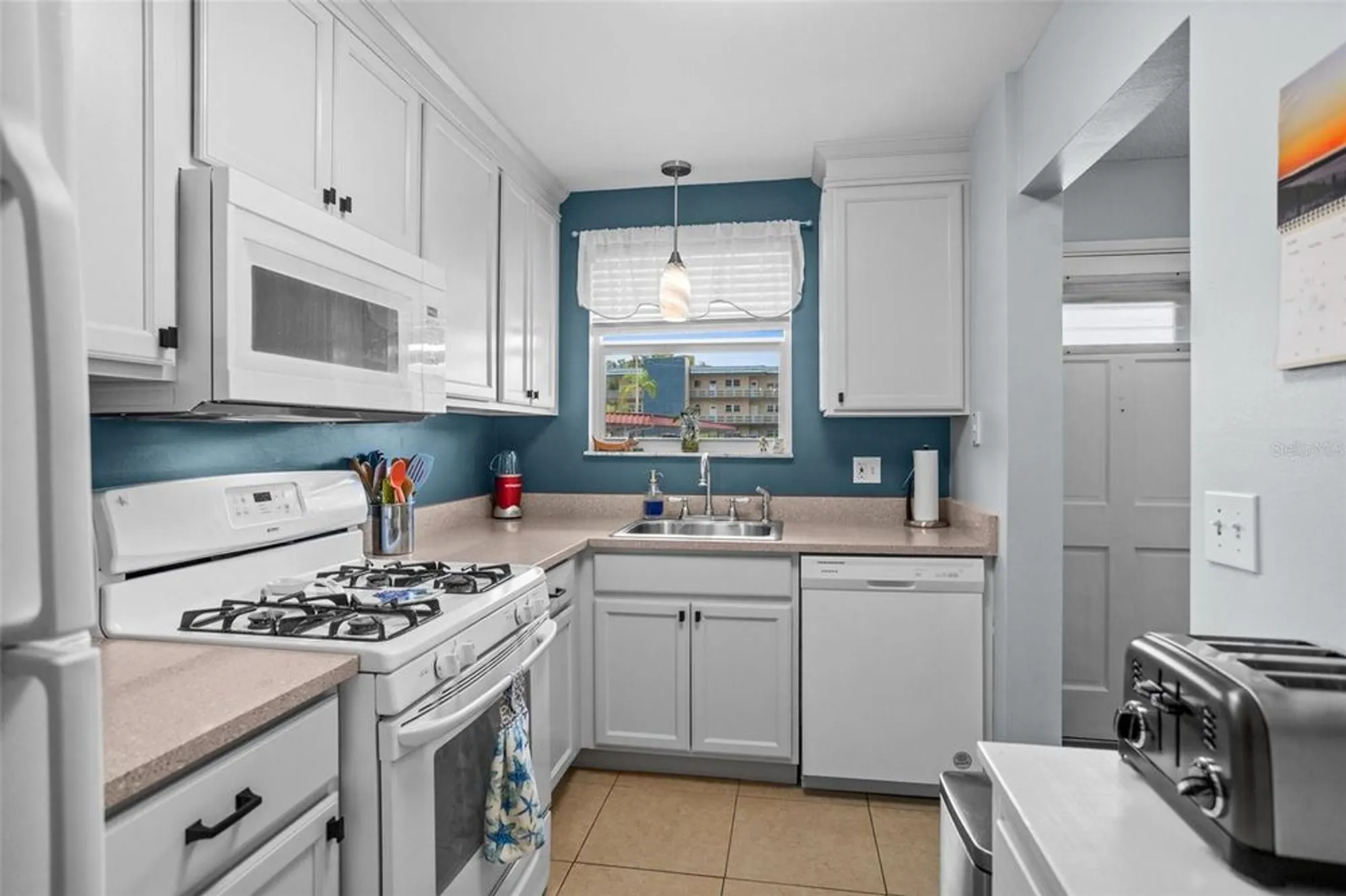 Property Slideshow image 15 of 64 | 5660 80th st n unit b106, St Petersburg, FL, 33709