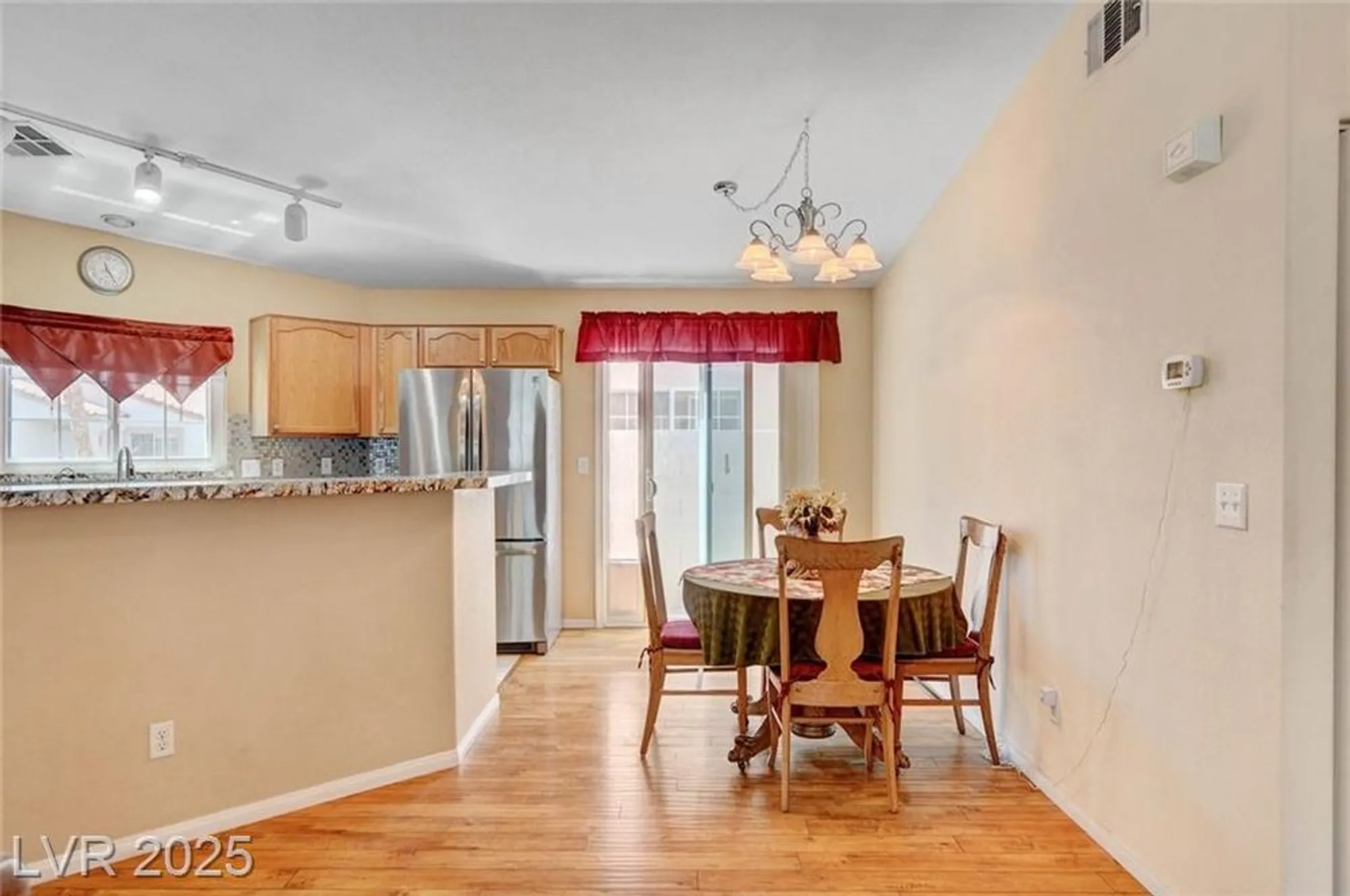 Property Slideshow image 12 of 56 | 5043 mascaro dr, Las Vegas, NV, 89122