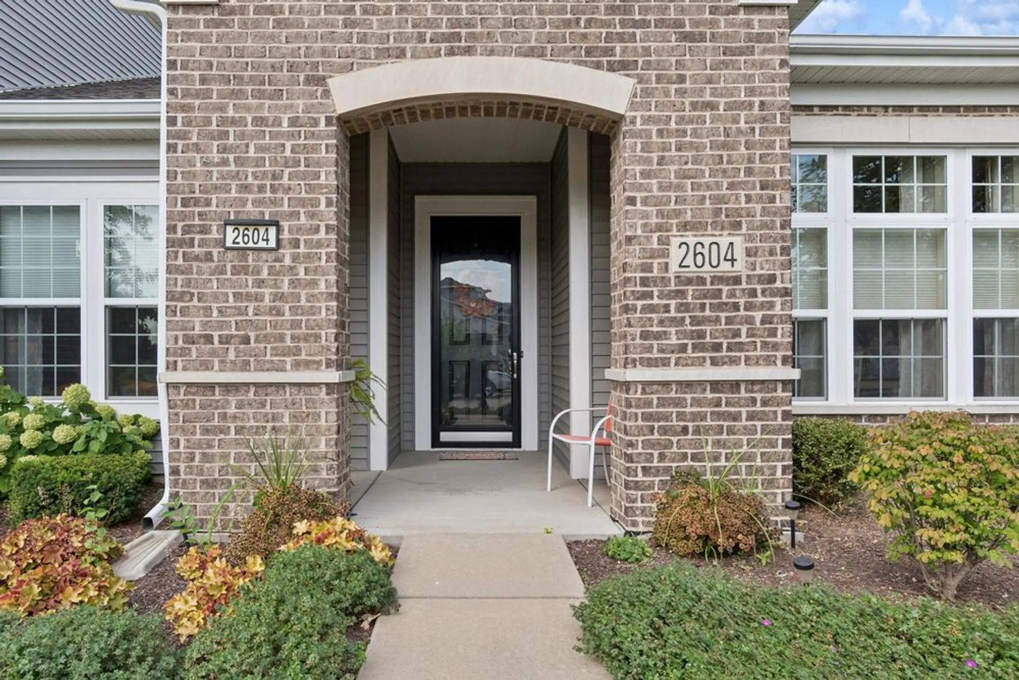 Property Slideshow image 2 of 28 | 2604 avondale cir # 4492, Naperville, IL, 60564